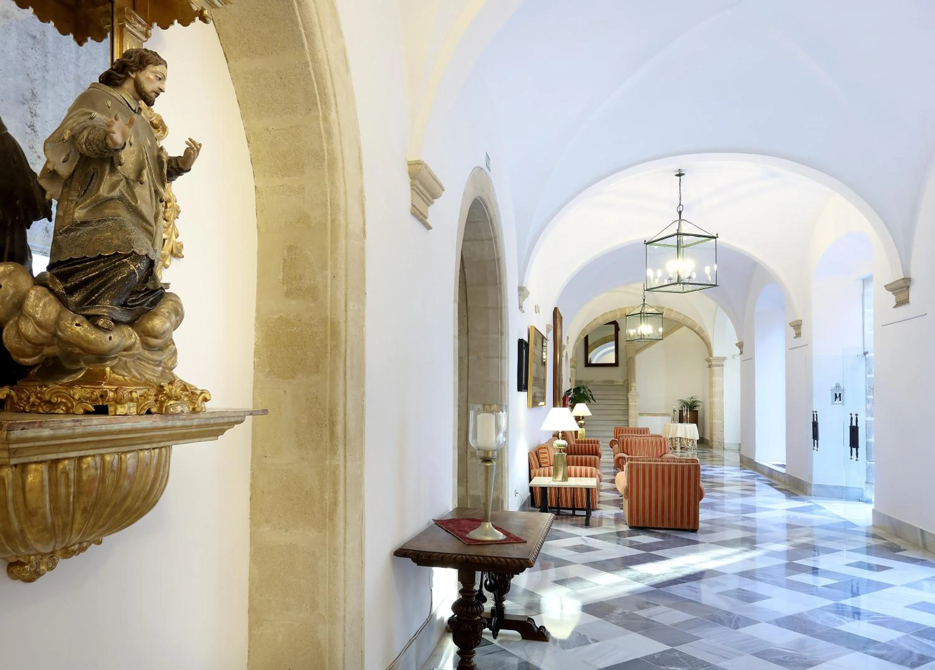 Decorative detail in Crisol Monasterio de San Miguel