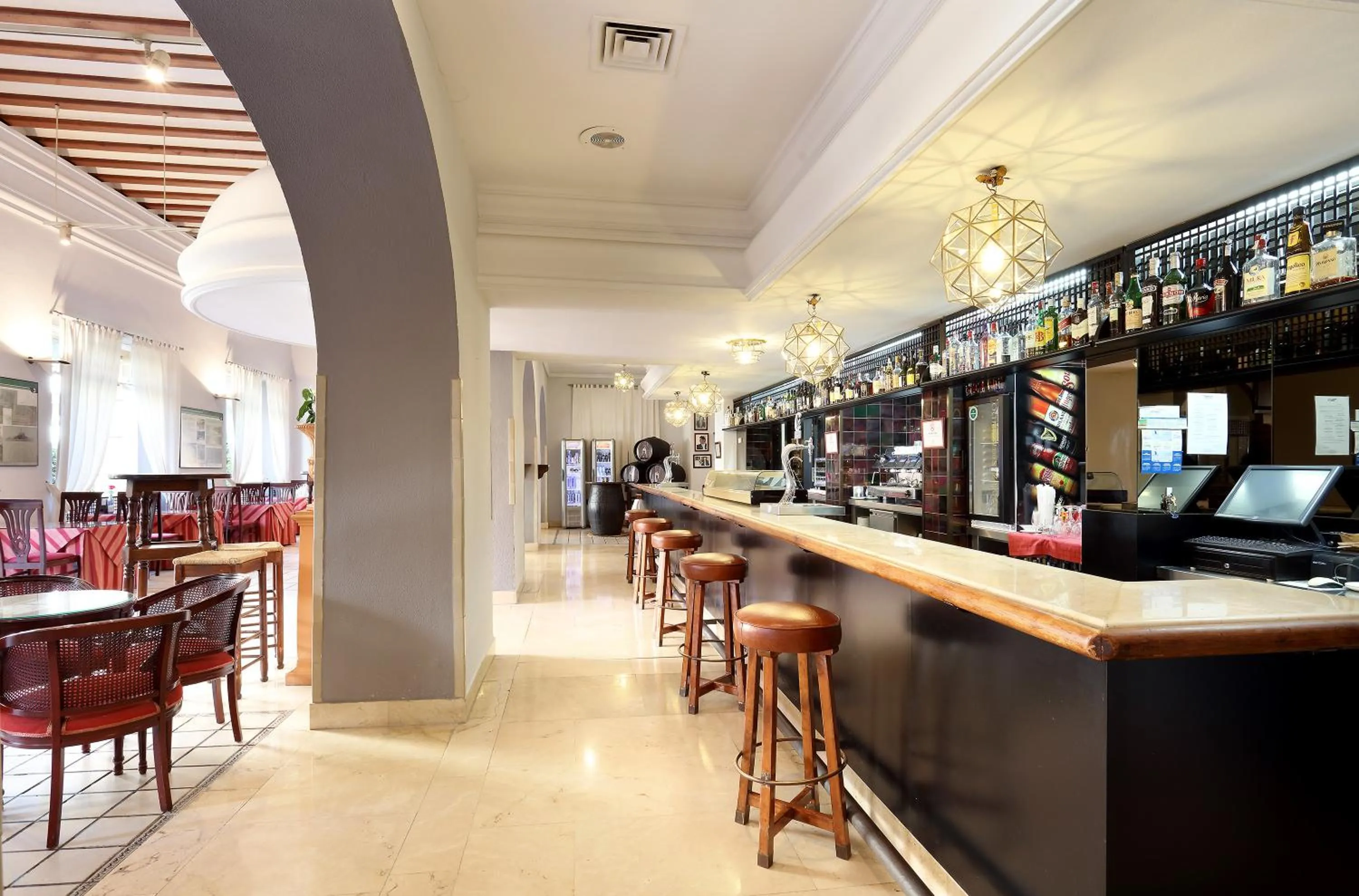 Lounge or bar in Crisol Monasterio de San Miguel