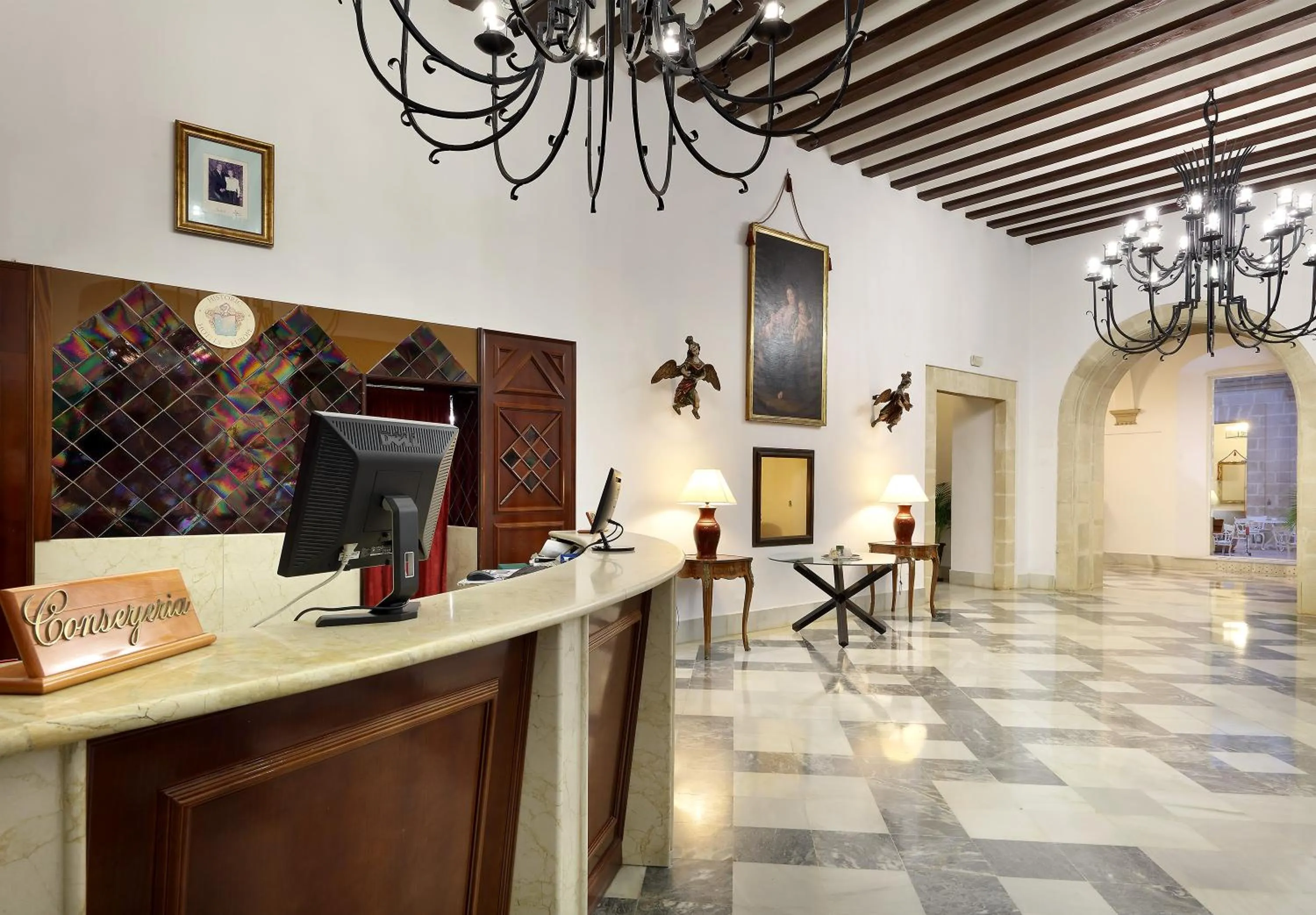 Lobby or reception in Crisol Monasterio de San Miguel