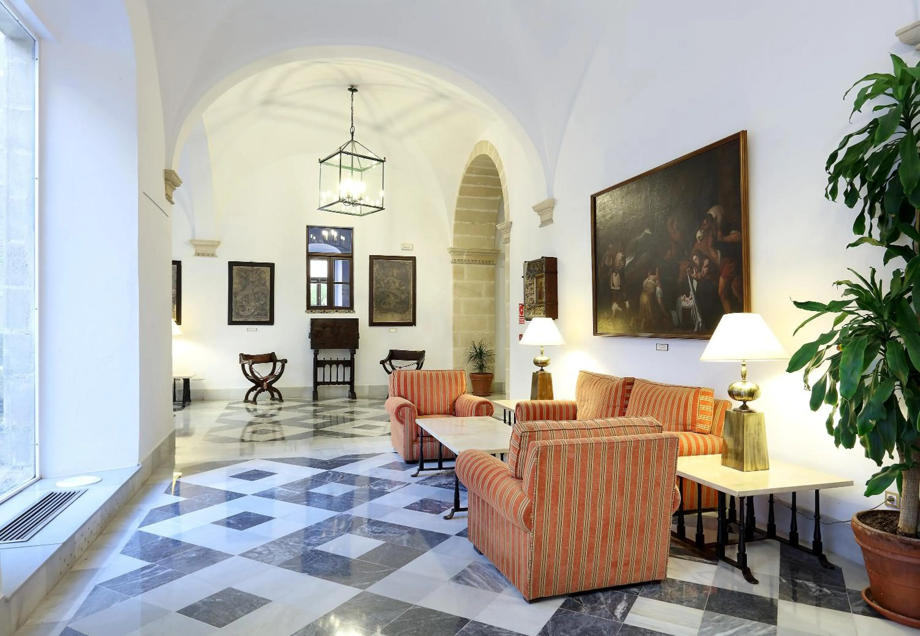 Seating area in Crisol Monasterio de San Miguel