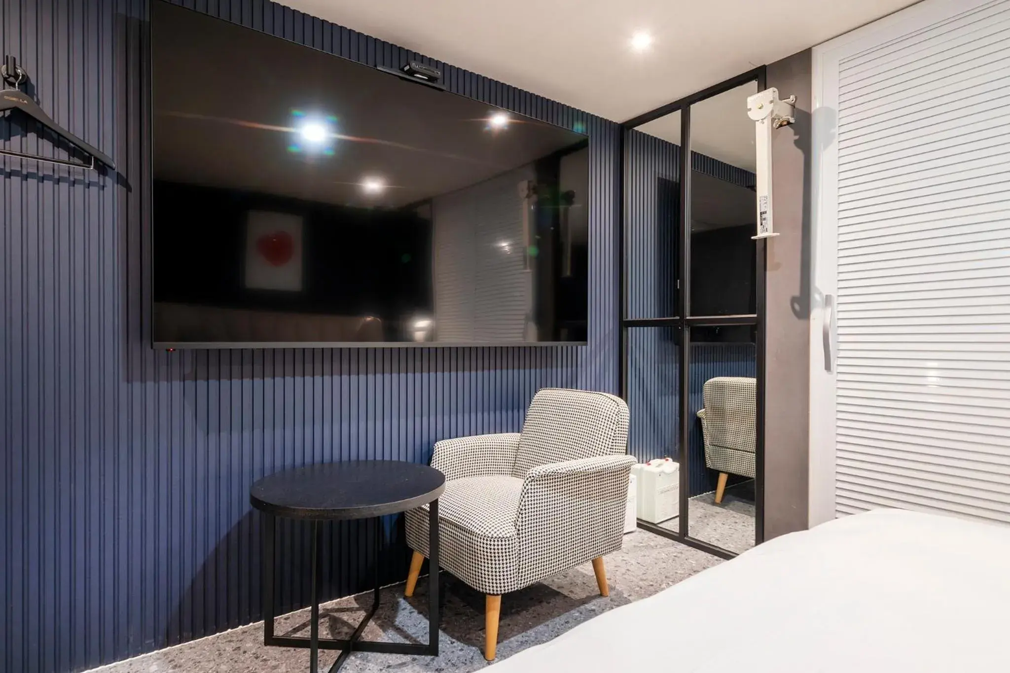 Bed in Gorilla Hotel Bed in Gorilla Hotel