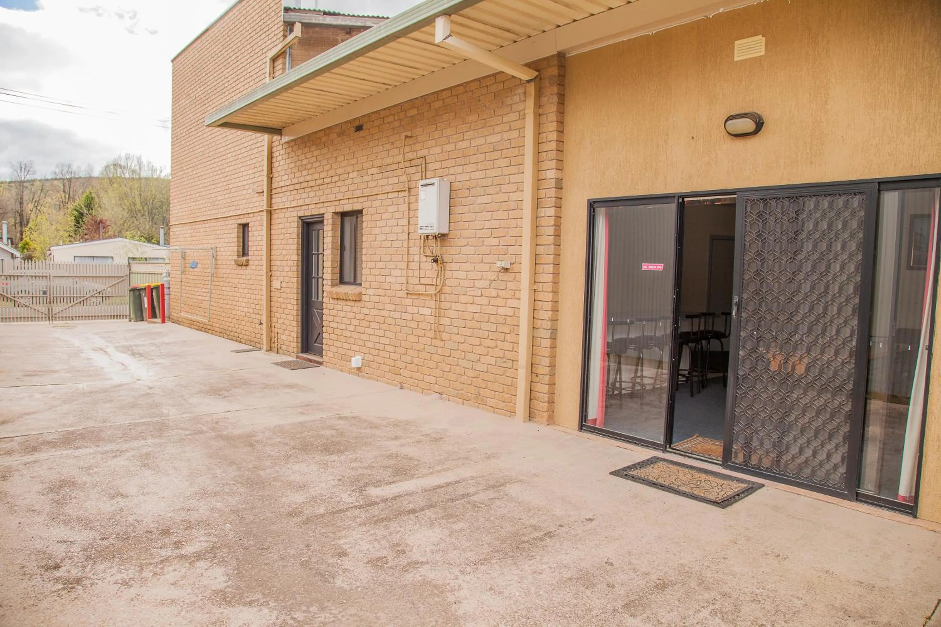 Cherry Lane Apartments