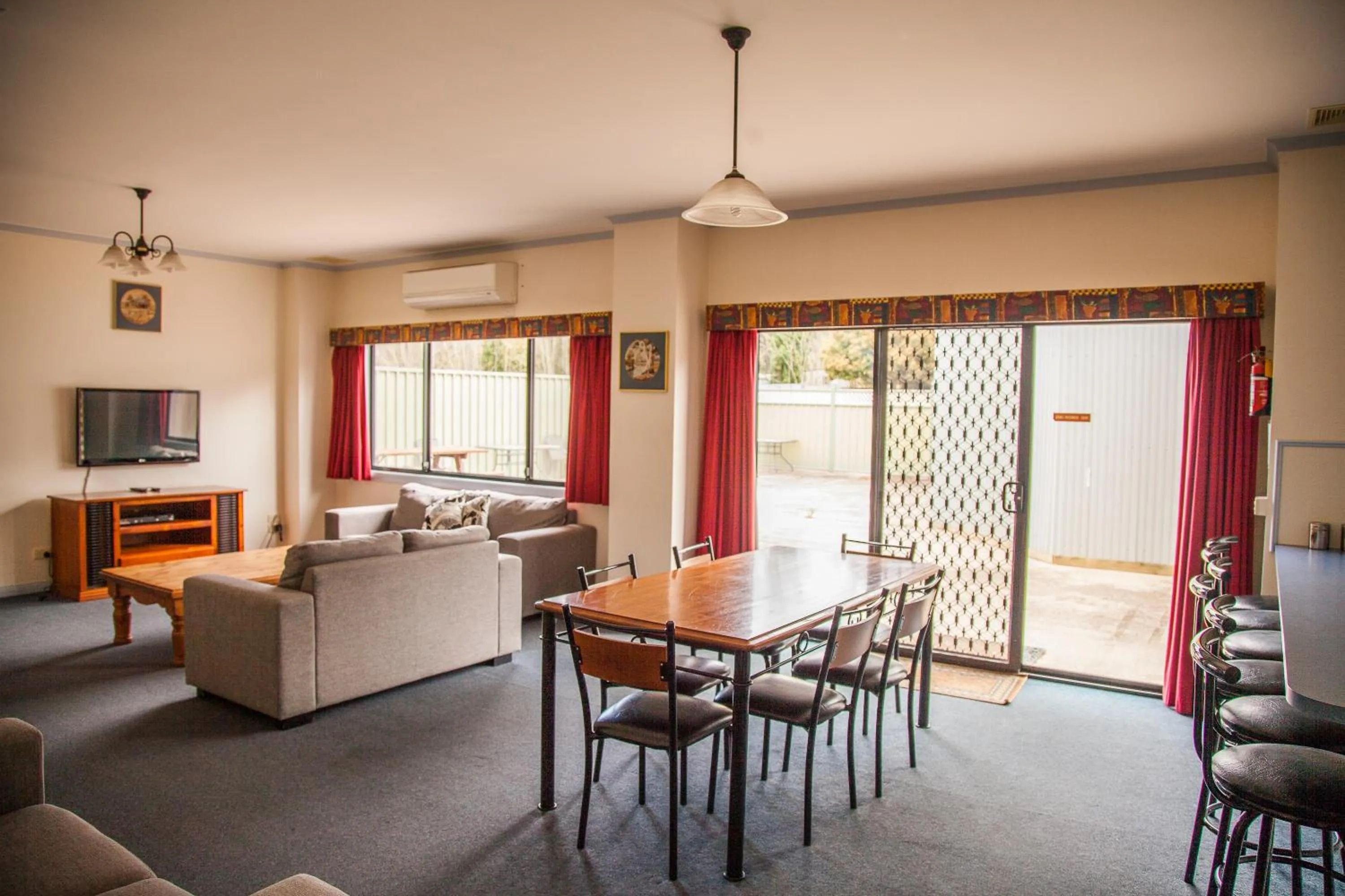 Cherry Lane Apartments