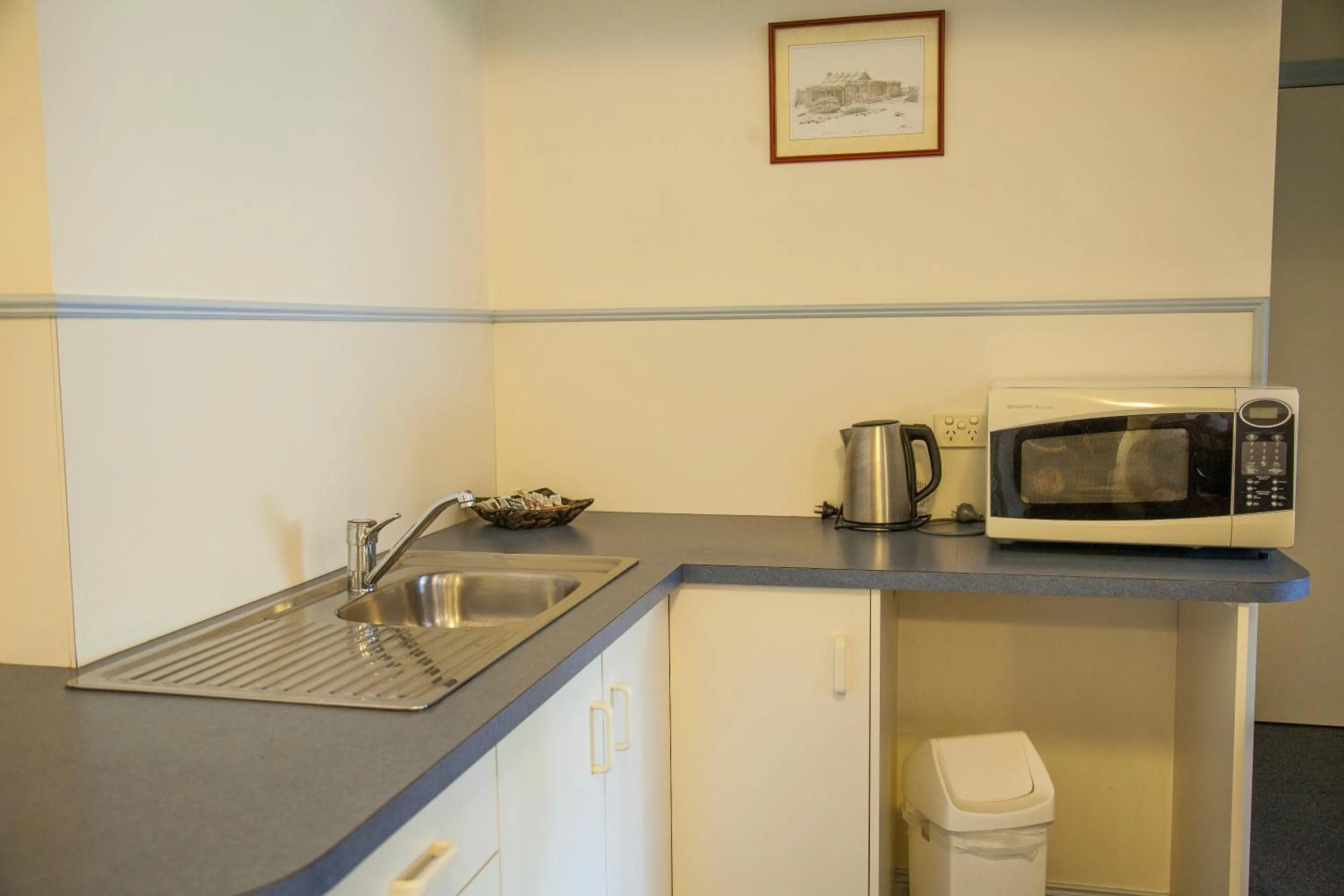 Cherry Lane Apartments