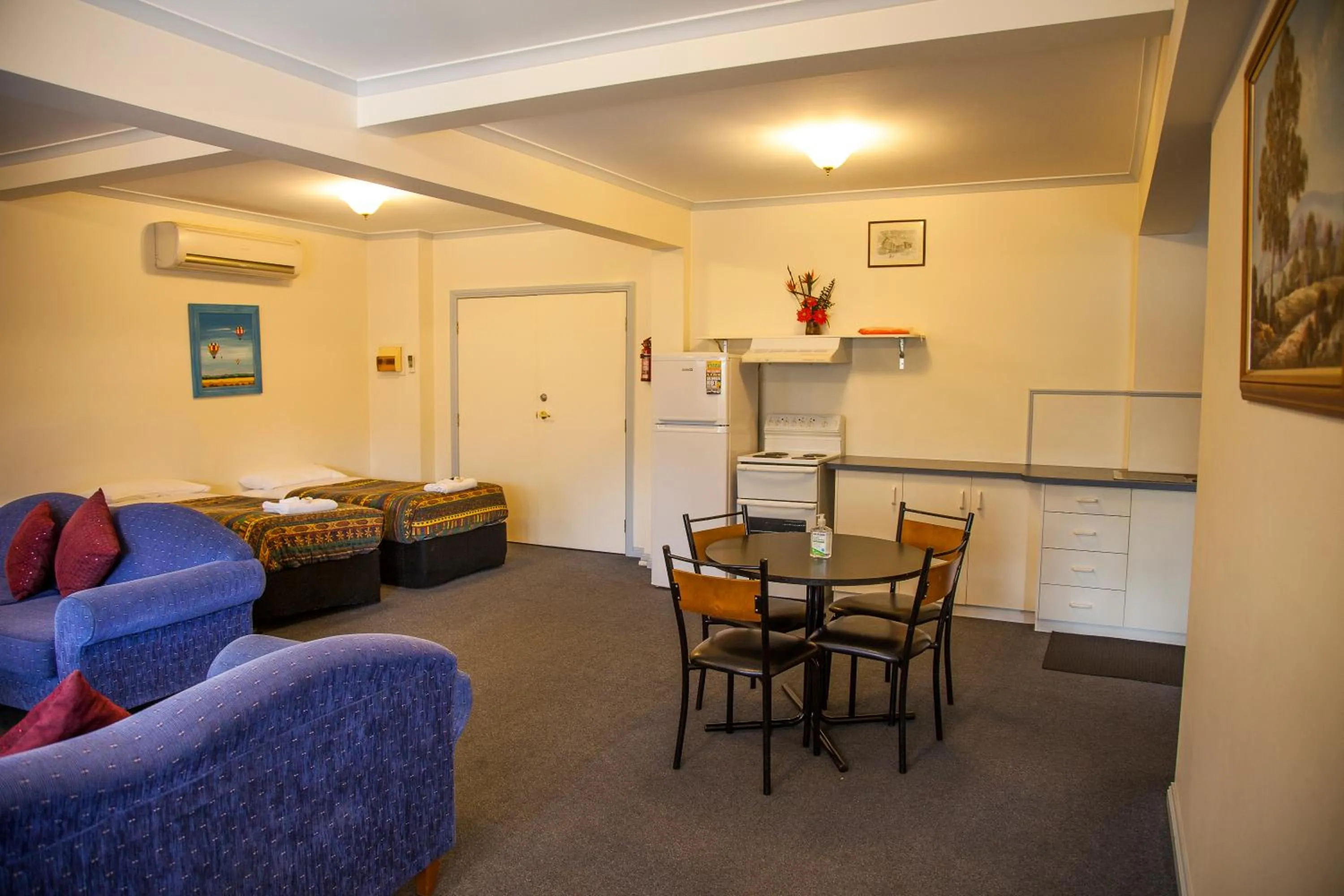 Cherry Lane Apartments