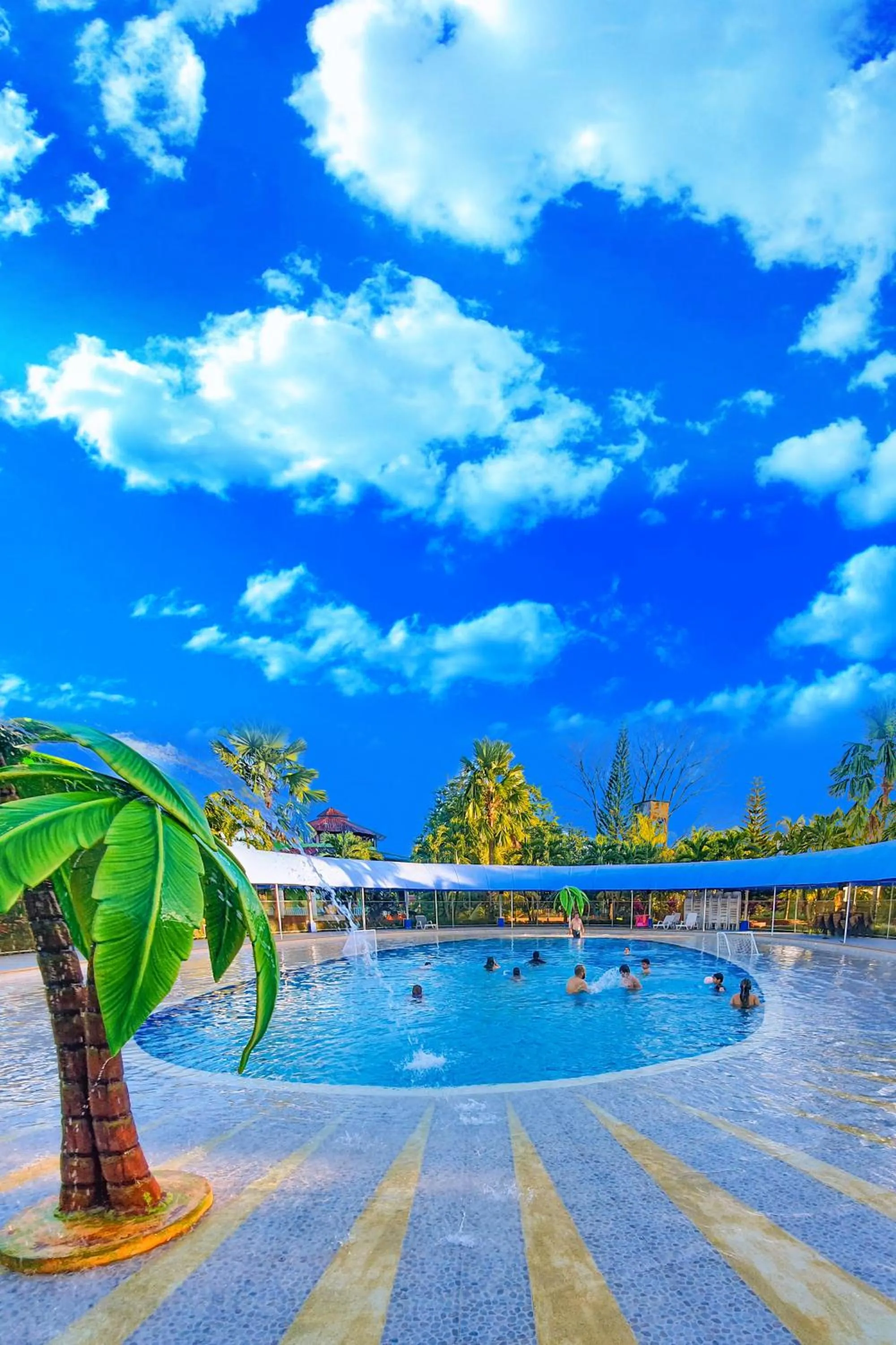 Swimming pool in Hotel y Parque Turístico Navar City