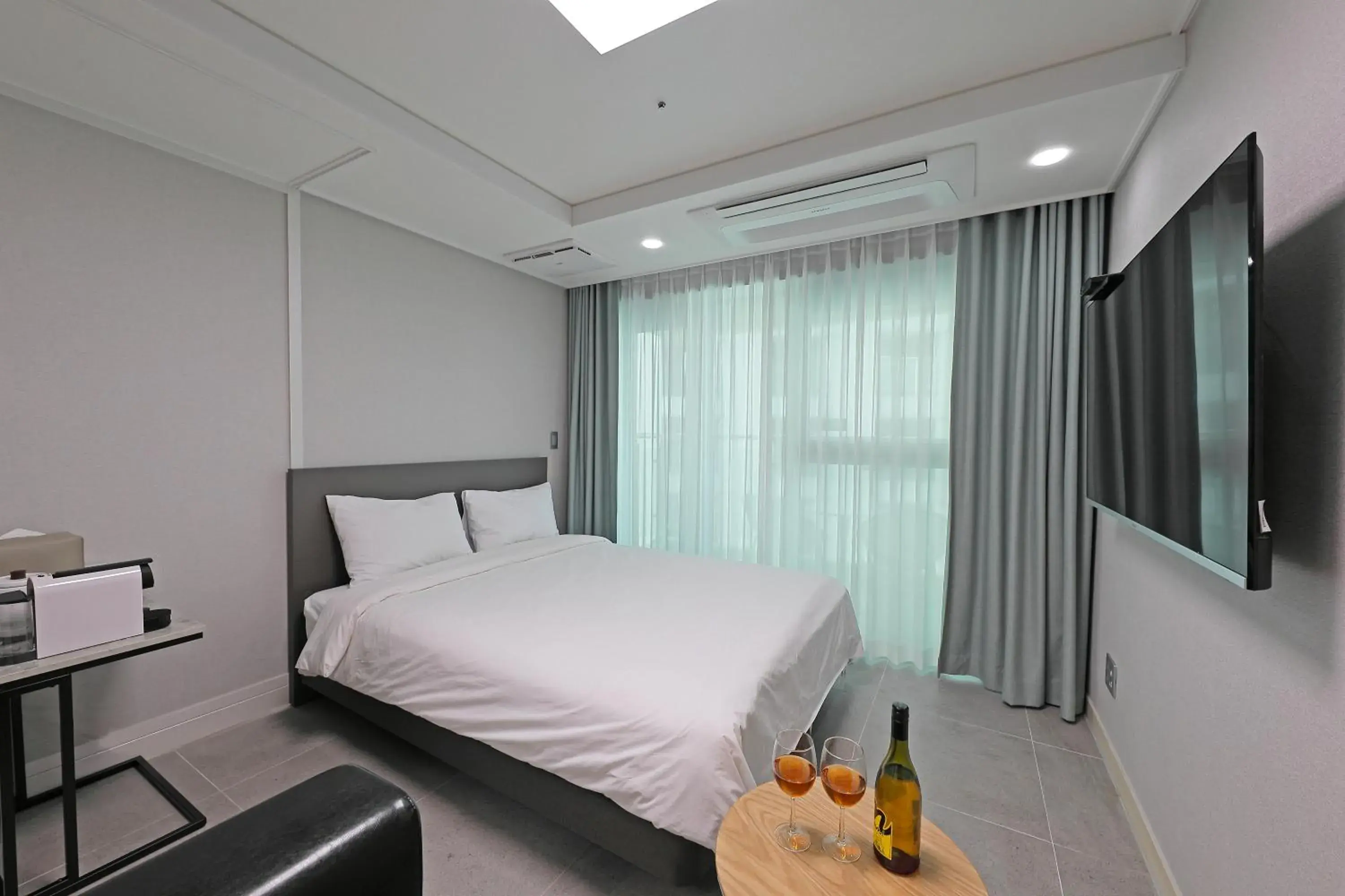 Superior Queen Room in Elmomento Gwangan Superior Queen Room in Elmomento Gwangan