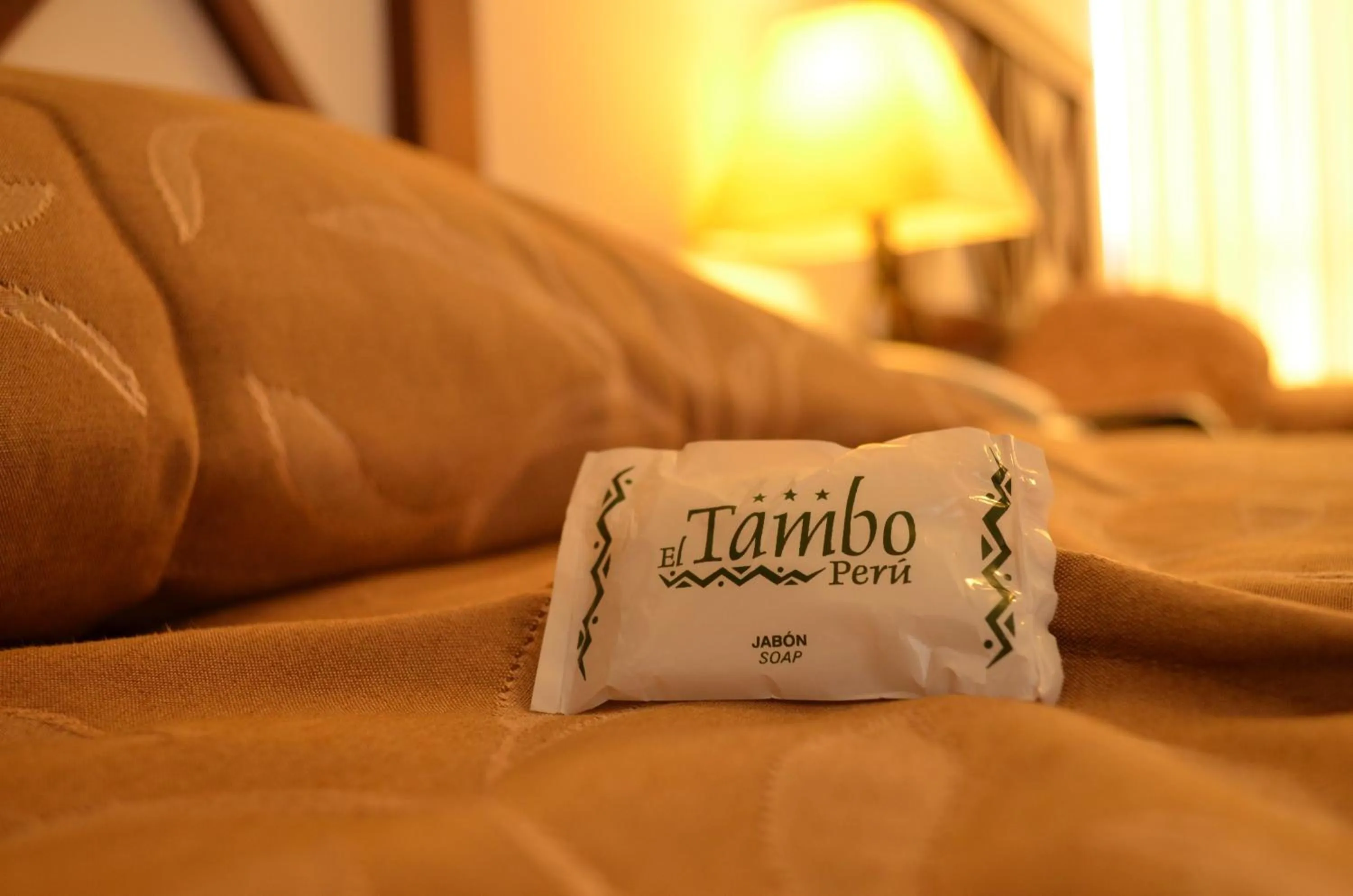 Logo/Certificate/Sign, Bed in El Tambo 1