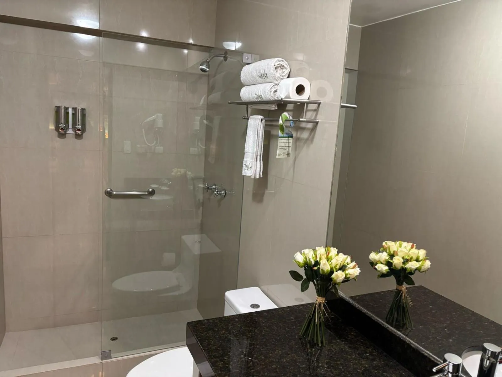 Bathroom in El Tambo 1