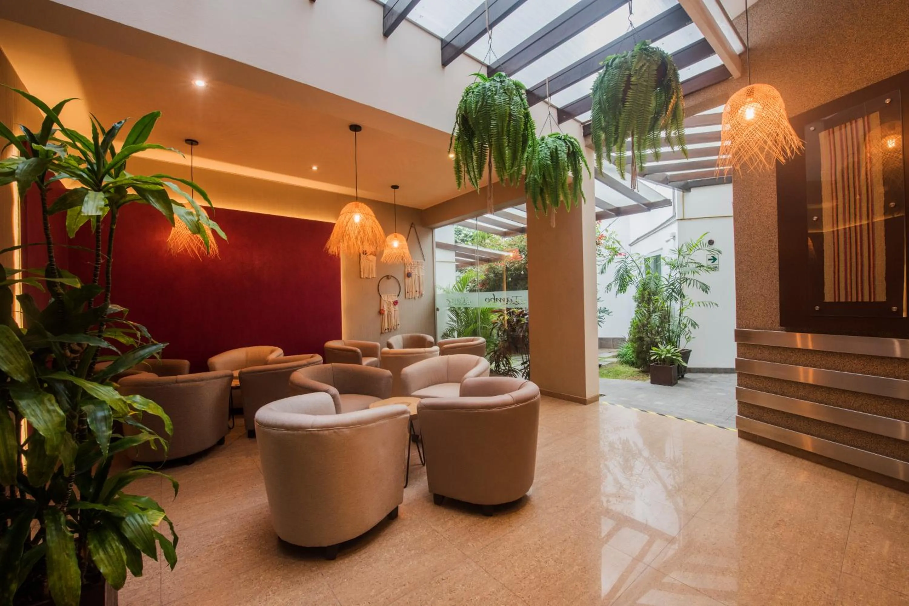 Guests in El Tambo 1