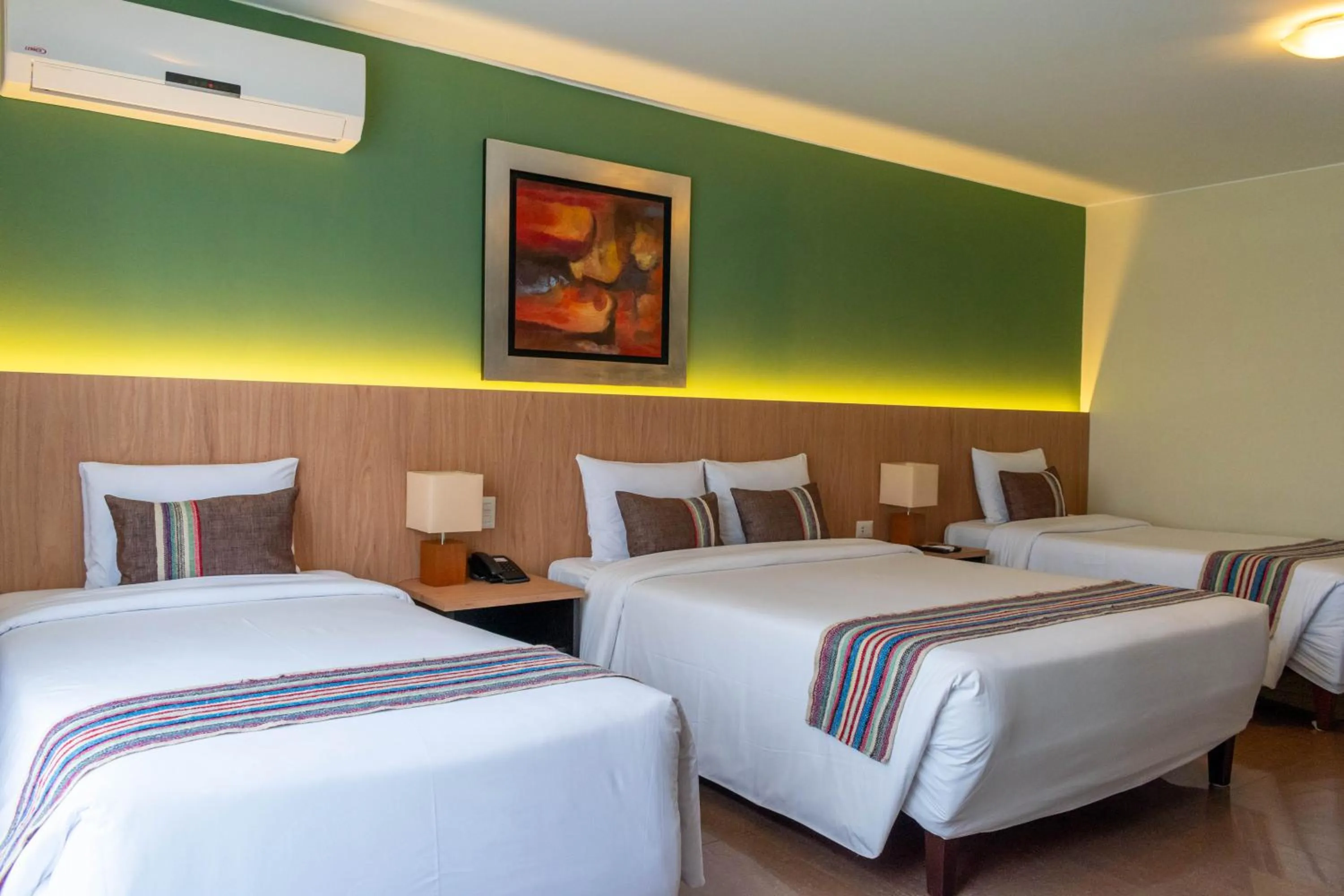 Bedroom, Bed in El Tambo 1