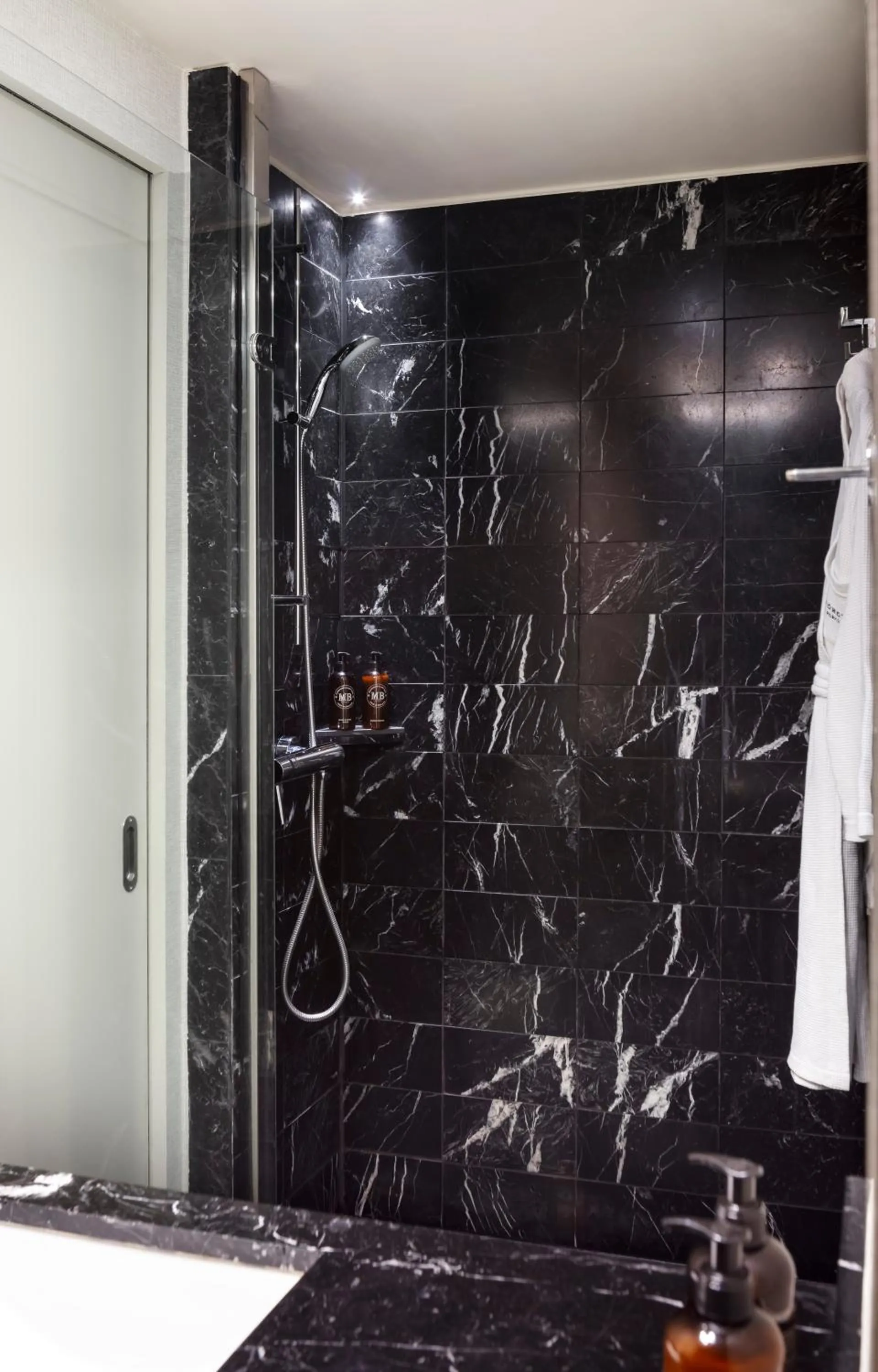 Shower in Hotel Miró