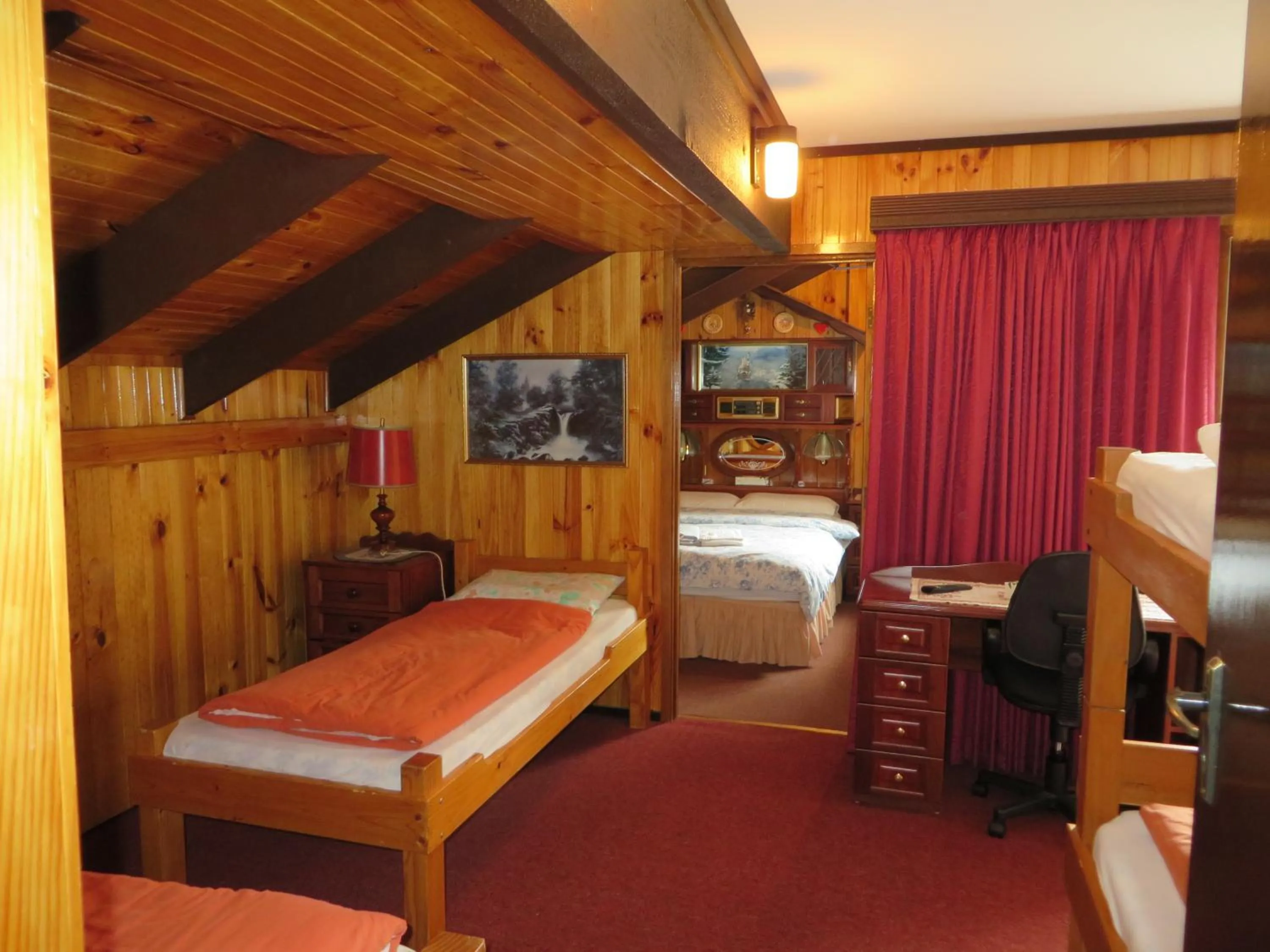 Photo of the whole room, Bed in Karelia Alpine Lodge