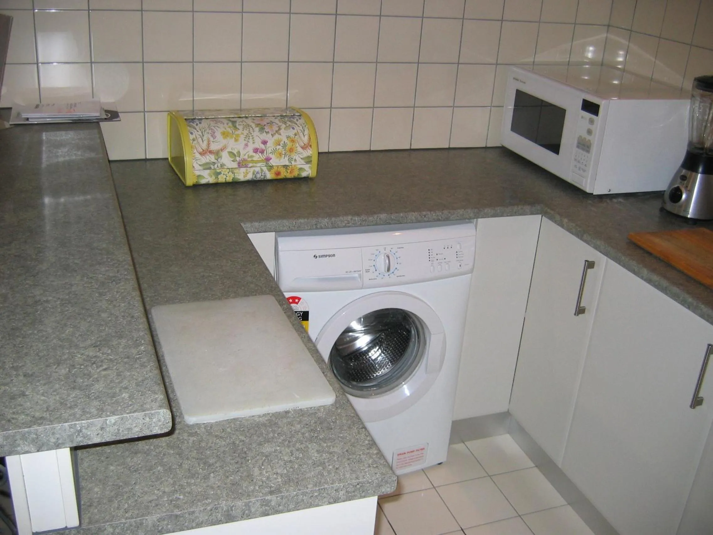 Kitchen or kitchenette in Karelia Alpine Lodge