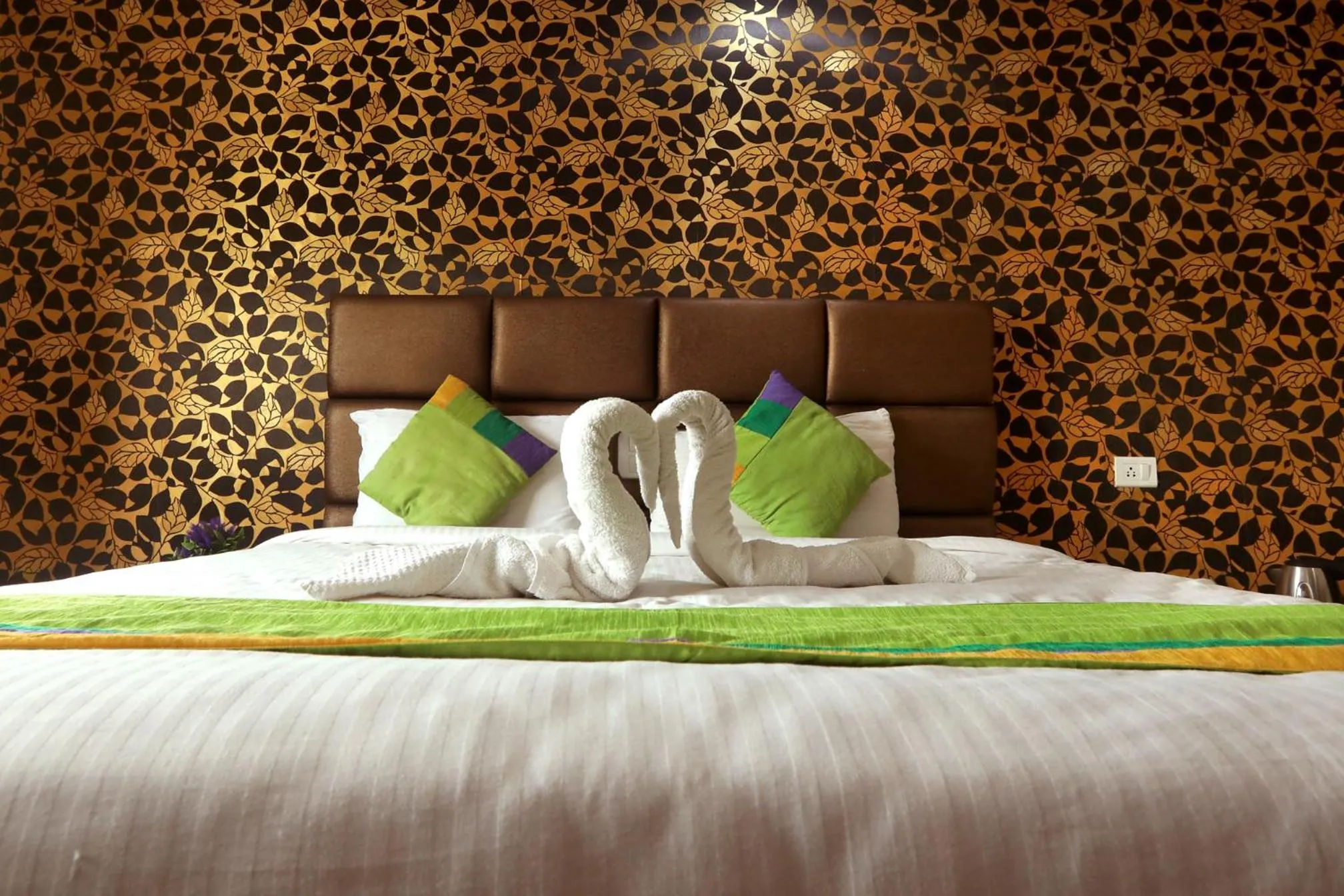 Bed in Sekaran Hotel OMR