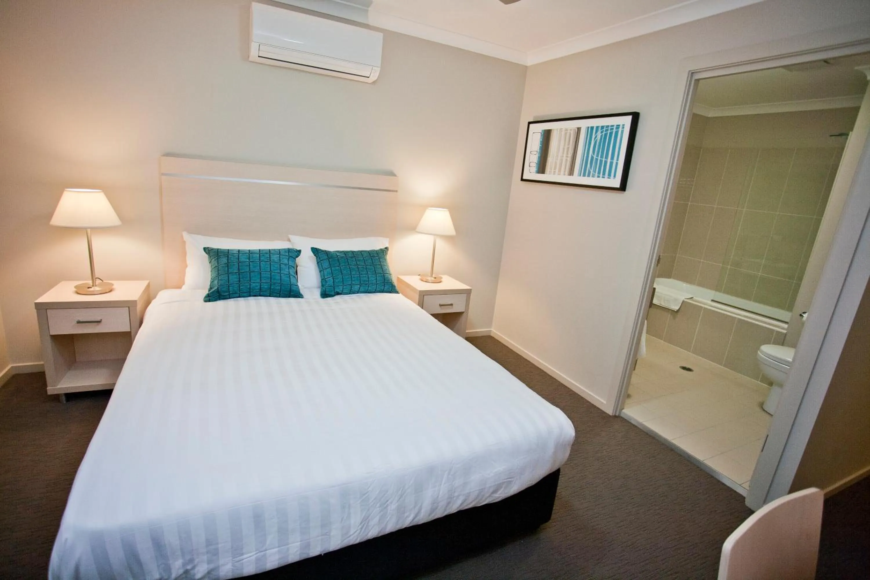 Bed in Stonewood Villas