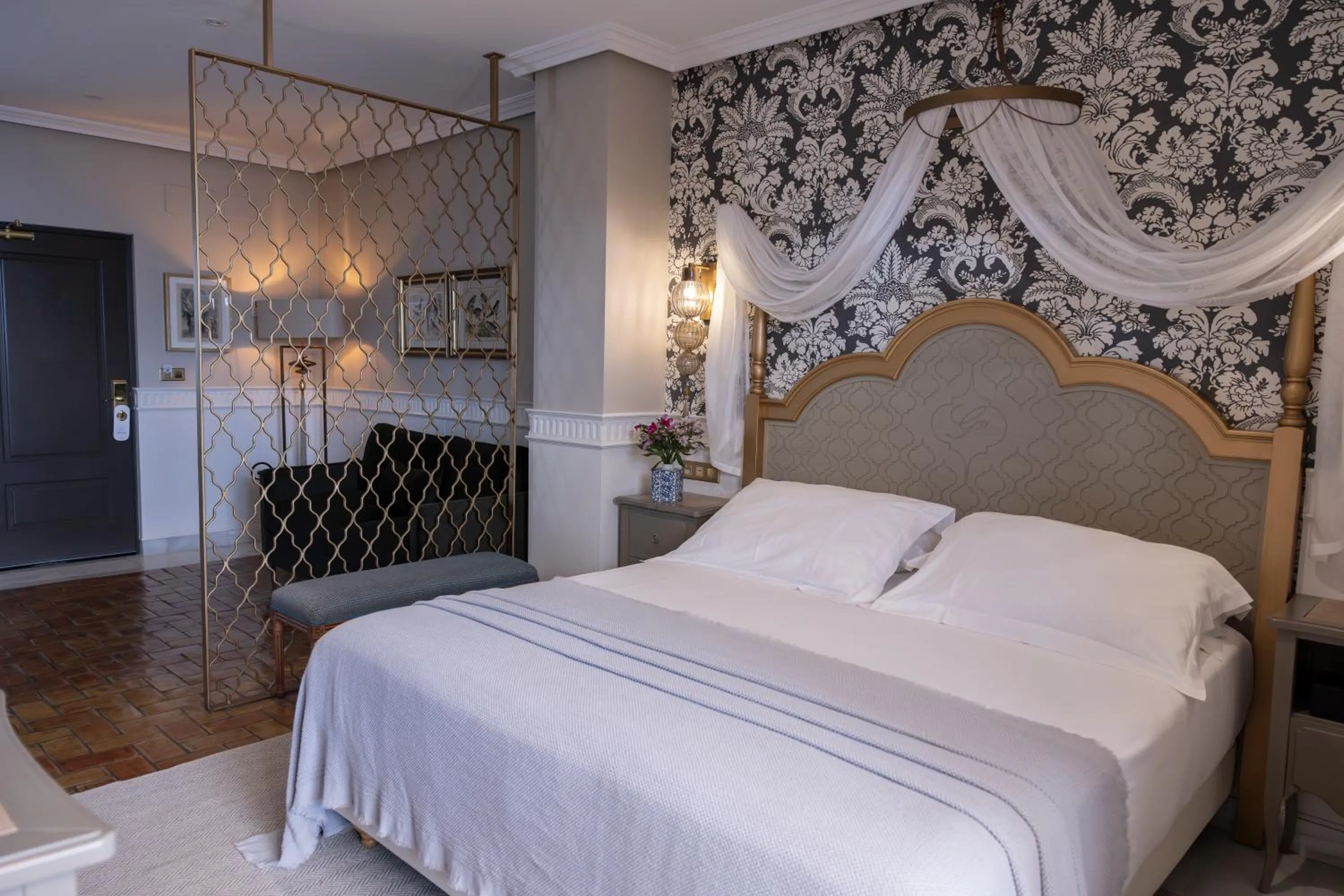 Bed in Hotel Gravina 51