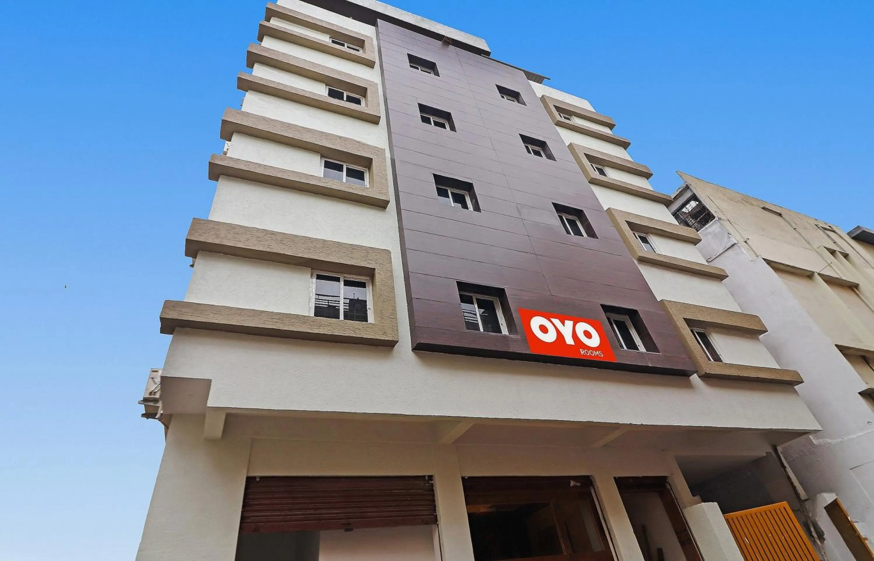 Facade/entrance in Hotel O Night Eye