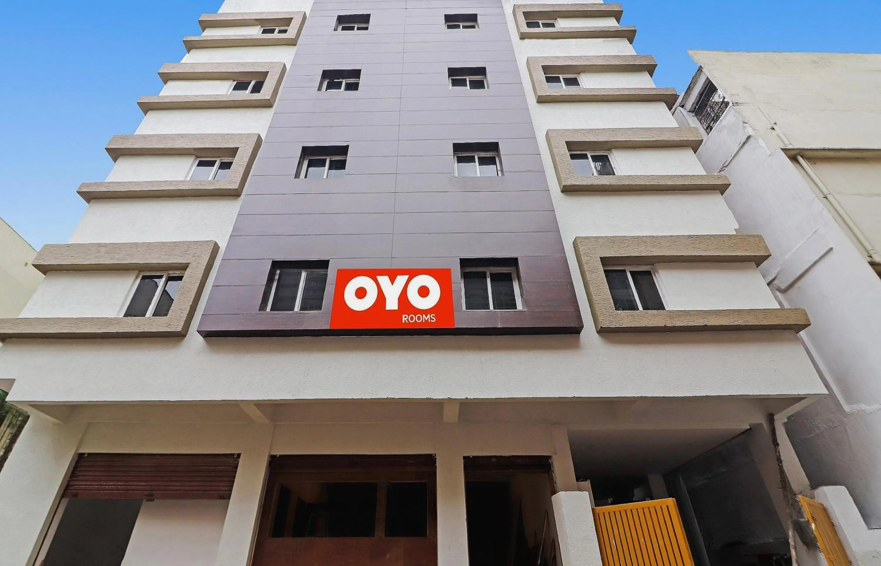 Facade/entrance in Hotel O Night Eye