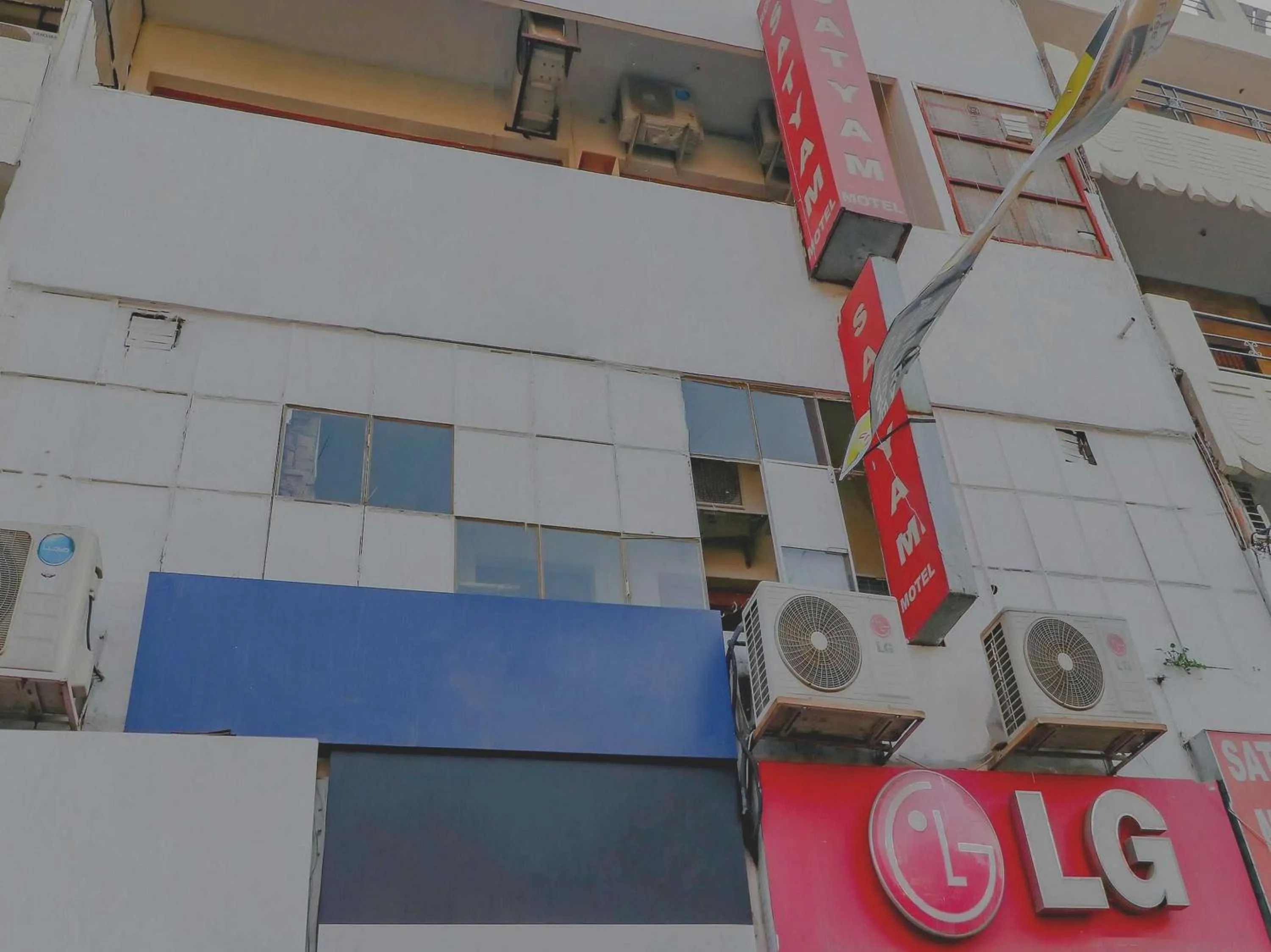 Facade/entrance in Hotel O Sameer Residency