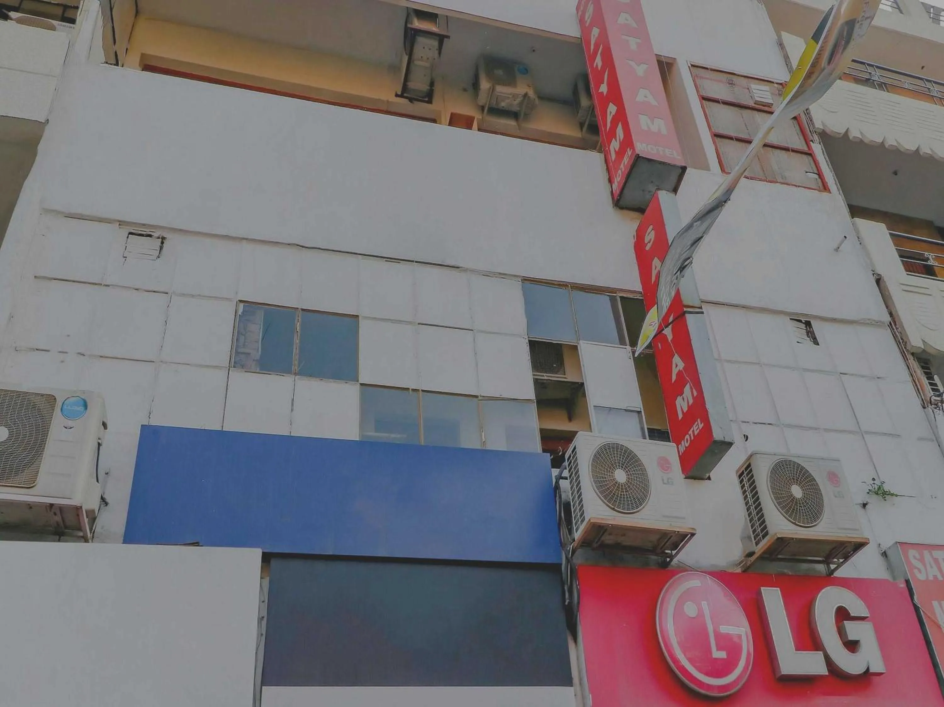 Facade/entrance in Hotel O Sameer Residency