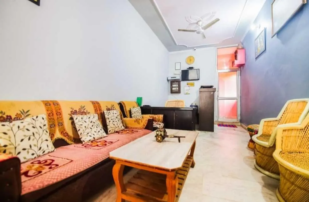 Lobby or reception in Hotel O by OYO CASTLE HOME STAY