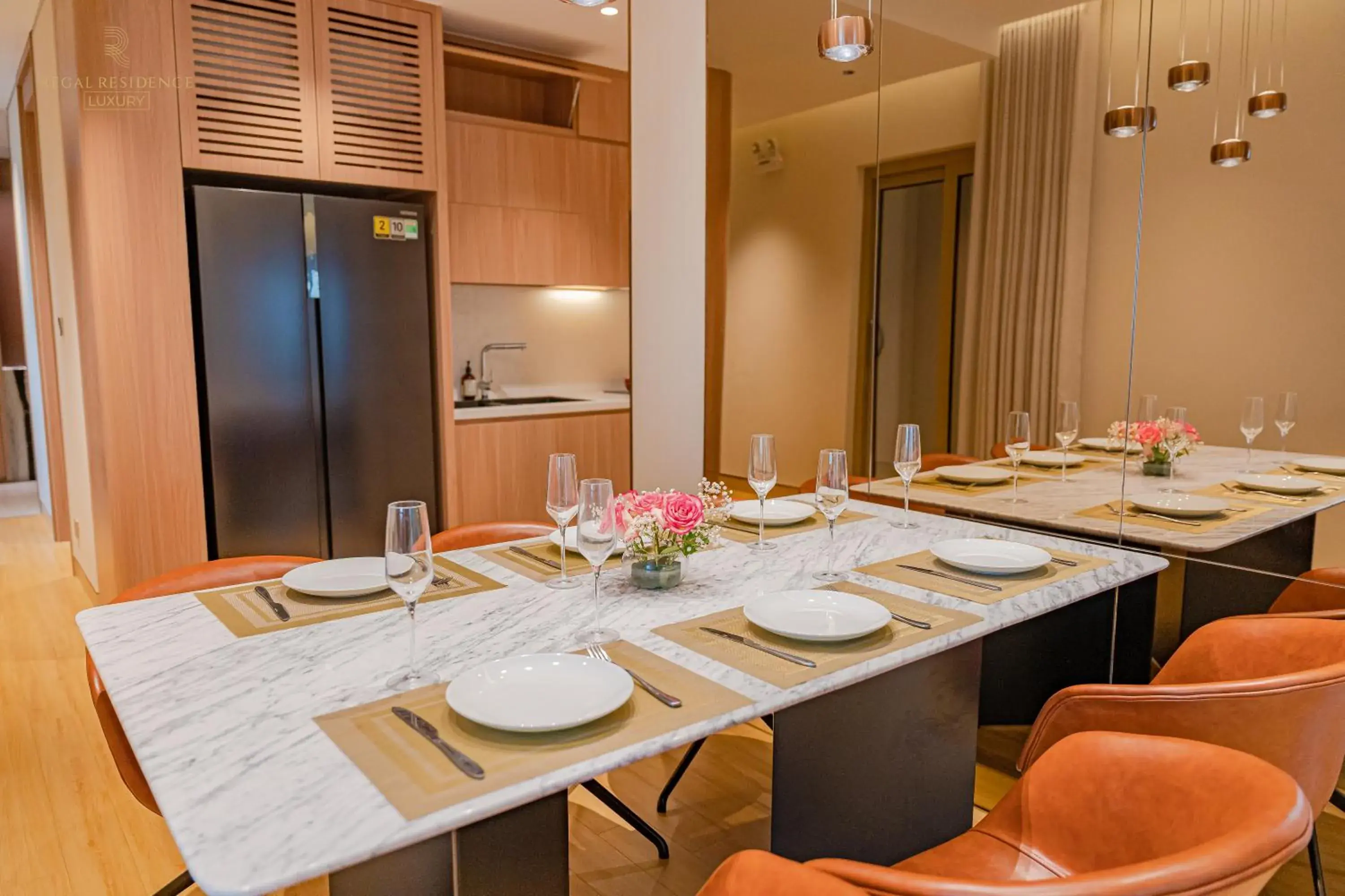 Three-Bedroom Apartment in Regal Collection House Three-Bedroom Apartment in Regal Collection House