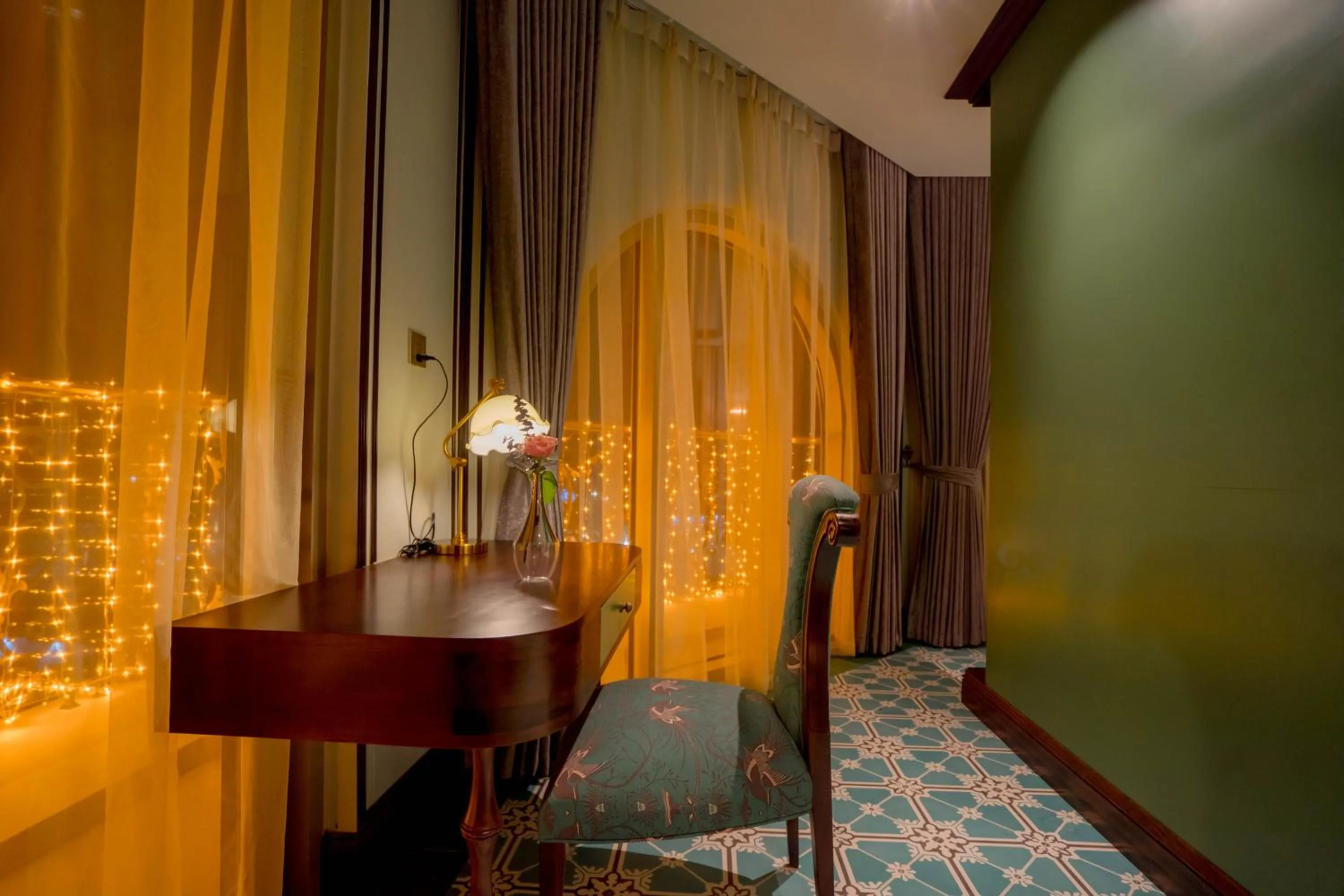 Regal Collection House