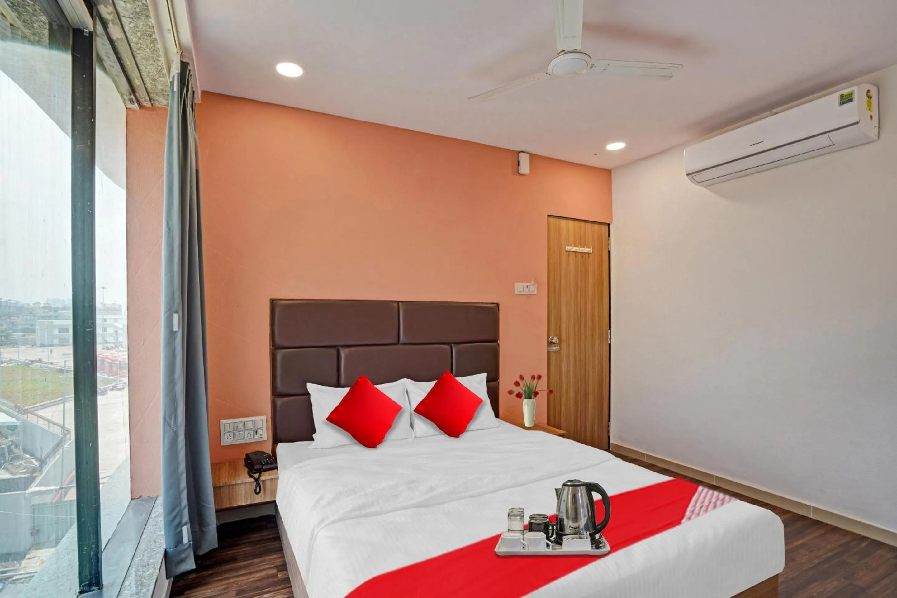 Bedroom in Hotel O Infinity