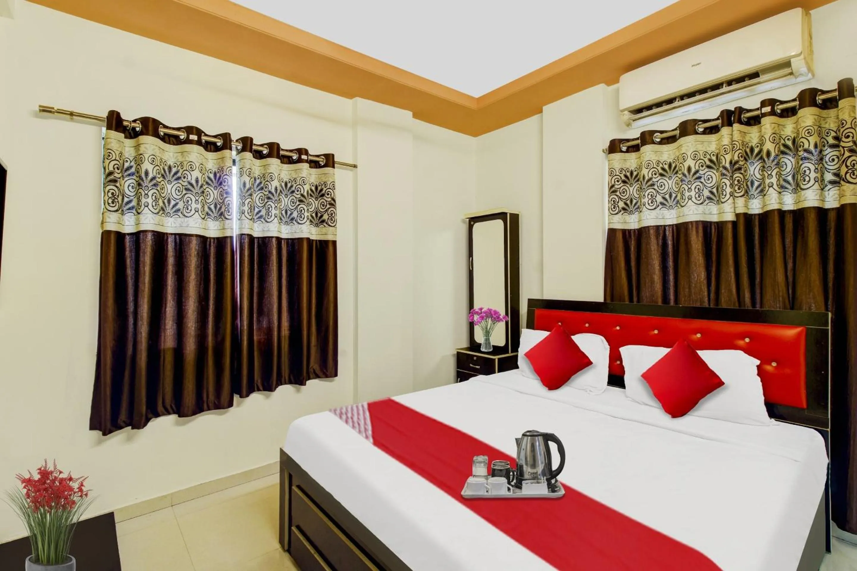 Bedroom in Hotel O Ap Royal Rooms