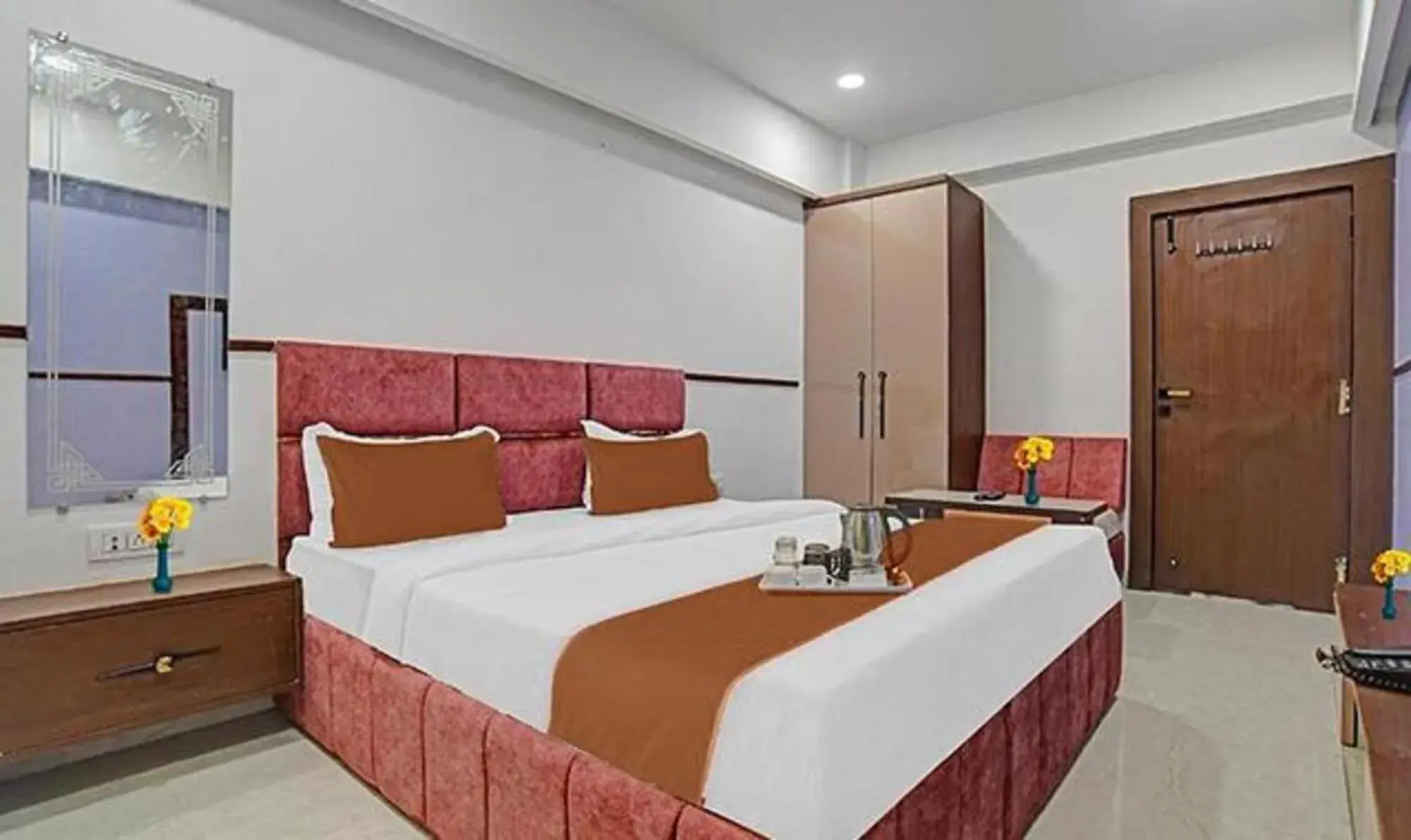 Bed in FabHotel Elite Residency Bed in FabHotel Elite Residency