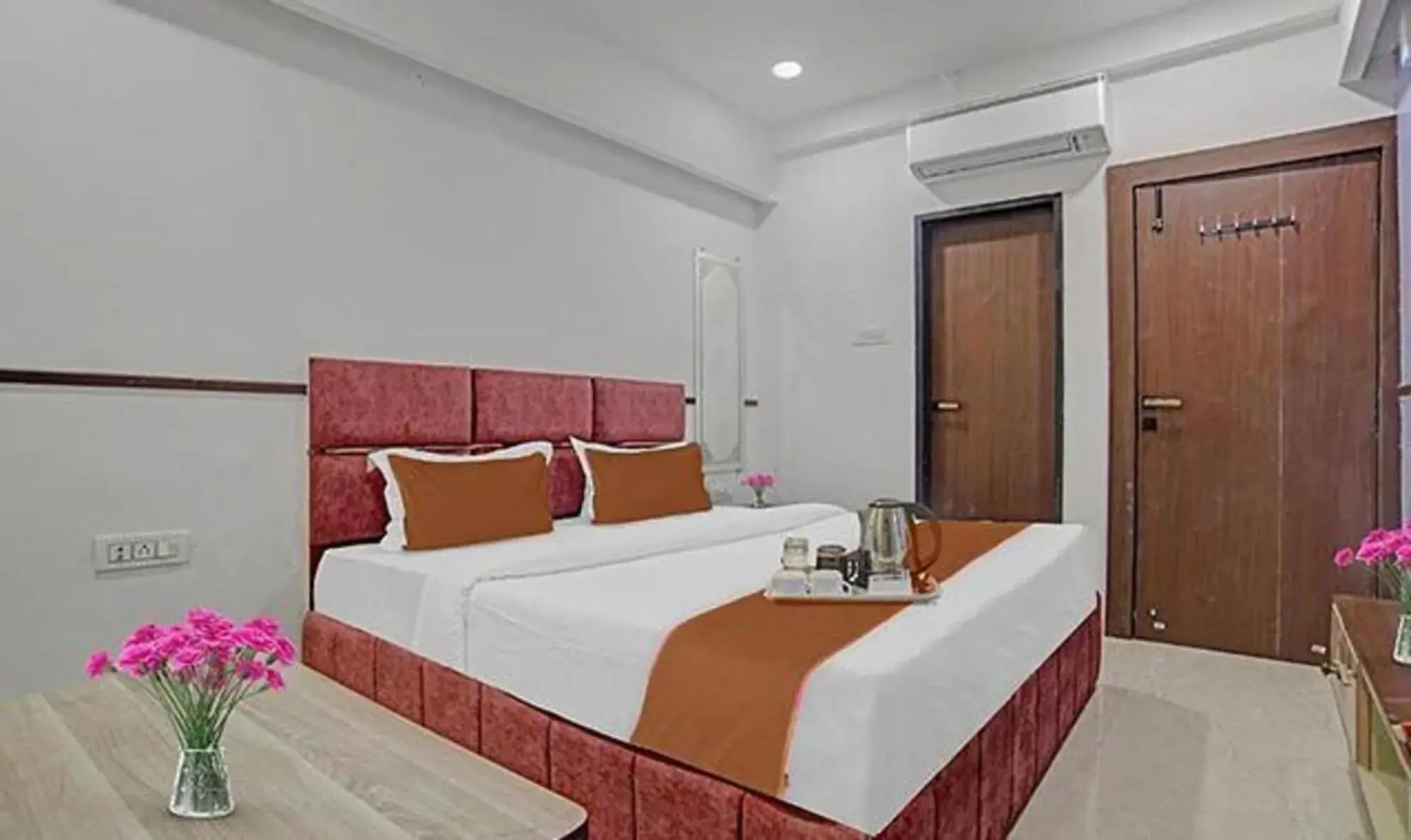 Suite - single occupancy in FabHotel Elite Residency Suite - single occupancy in FabHotel Elite Residency
