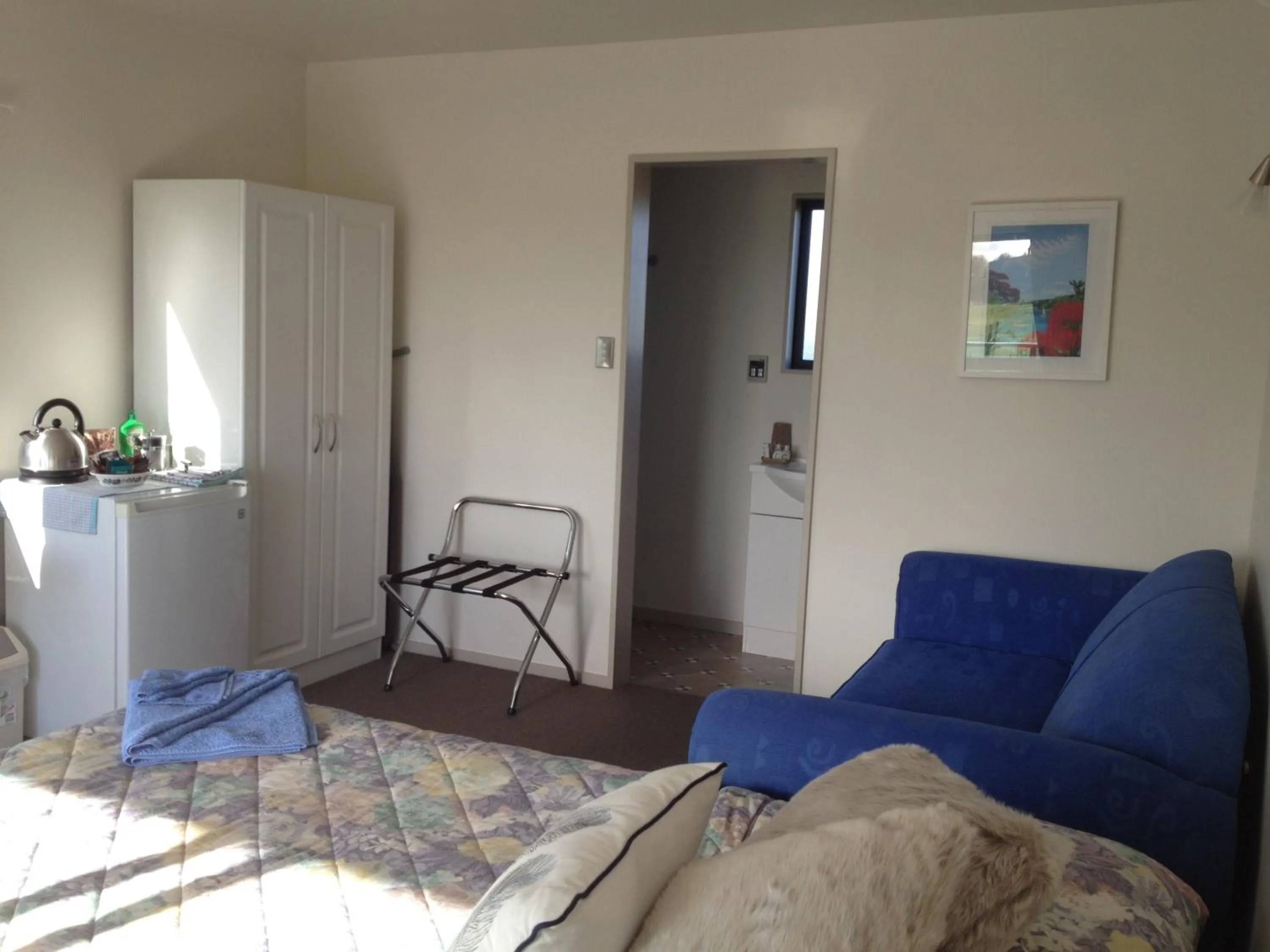 Photo of the whole room in Bluebell Lodge and Cottage