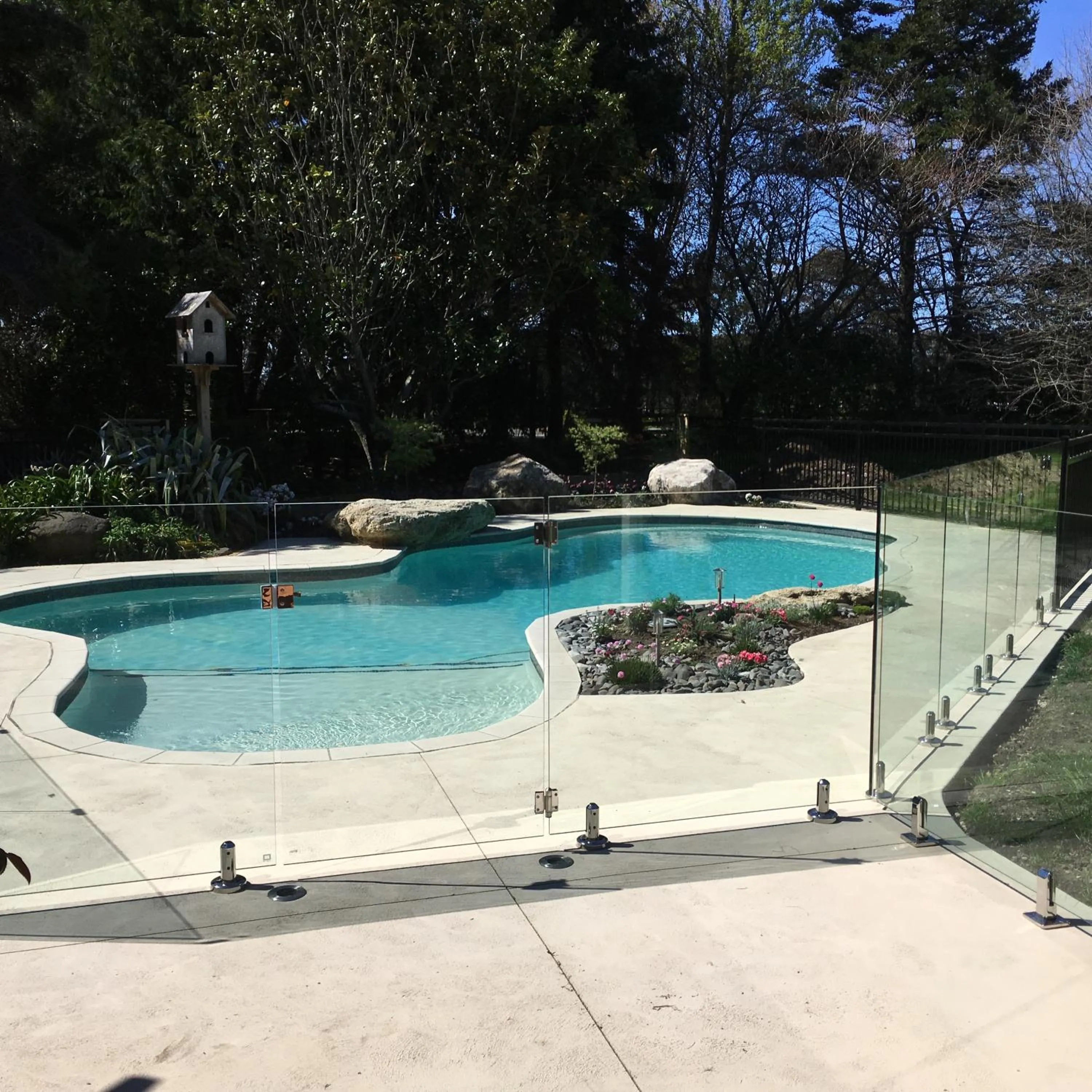Swimming pool in Bluebell Lodge and Cottage