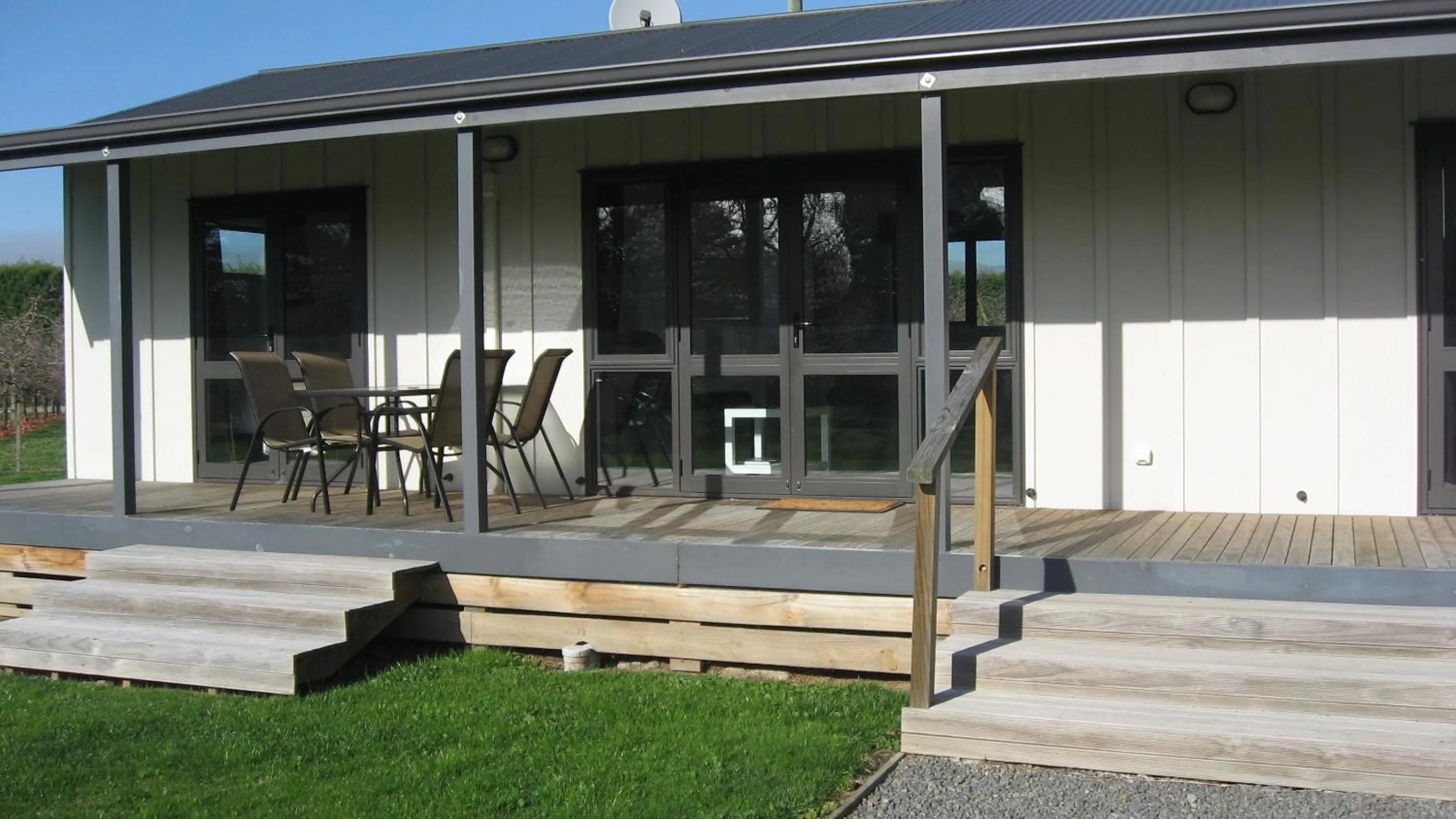 Facade/entrance in Bluebell Lodge and Cottage