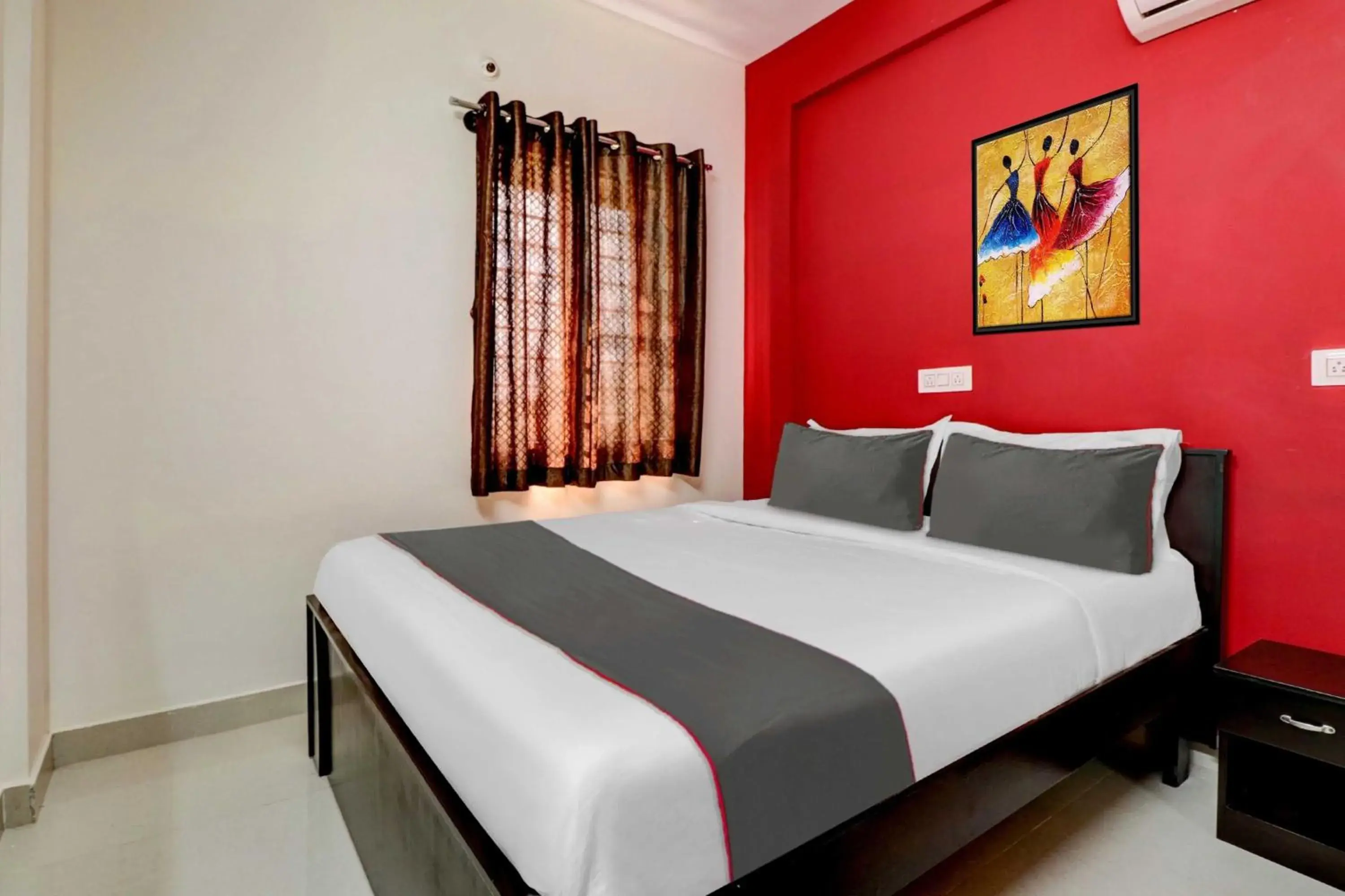 Bedroom, Bed in Super Collection O Olive Bedroom, Bed in Super Collection O Olive