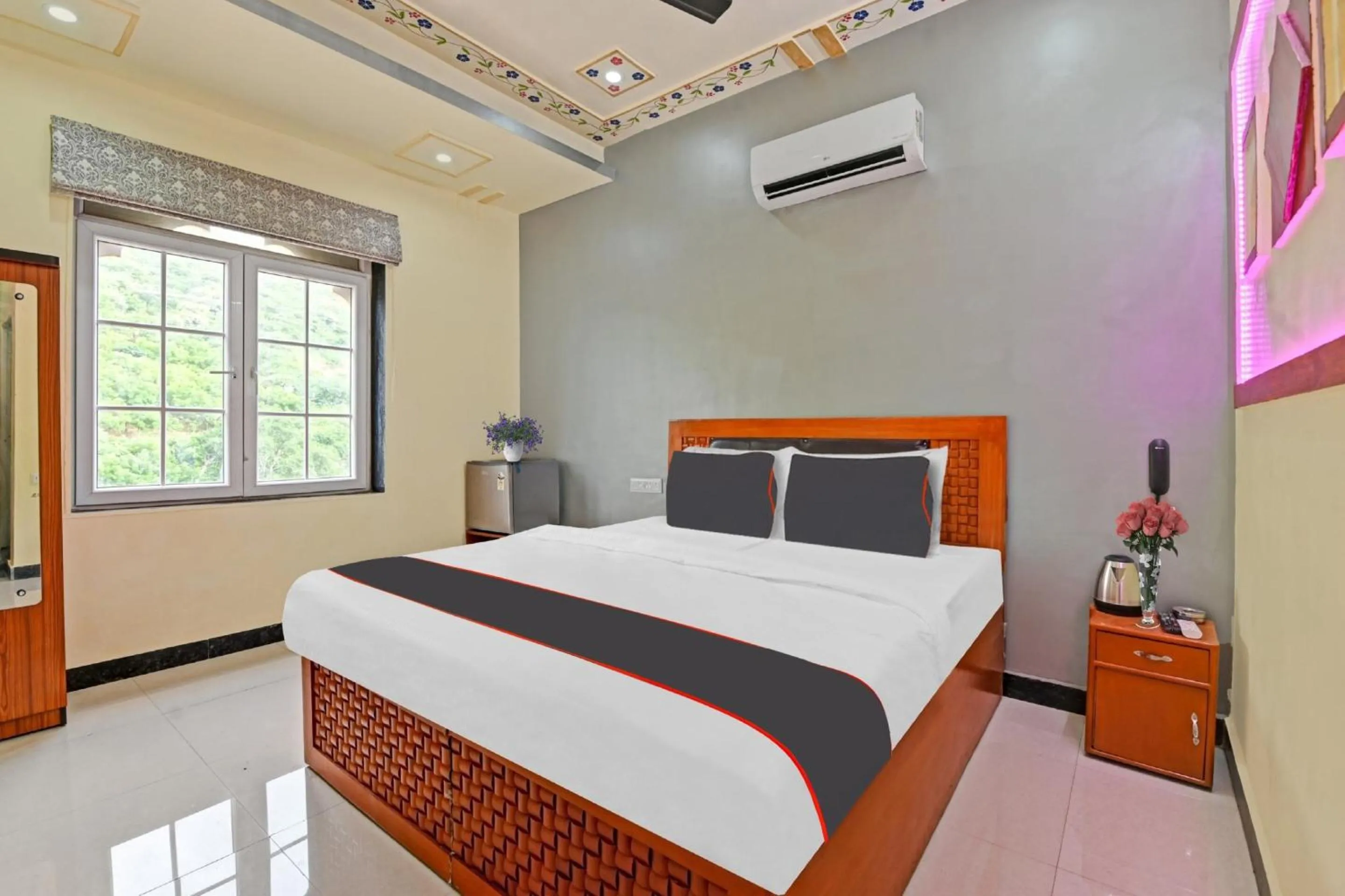 Lobby or reception in Hotel O by OYO Imperial Palace