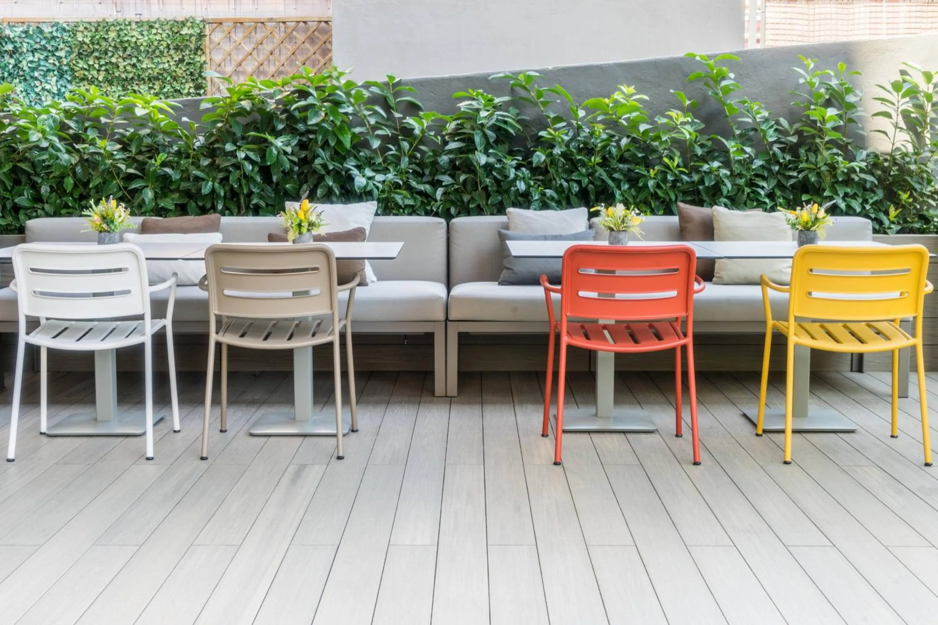 Lounge or bar in AC Hotel Valencia by Marriott