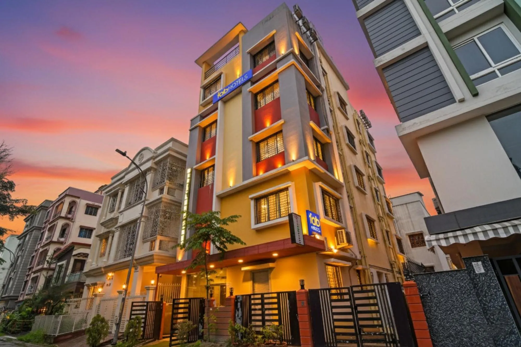 Property building in FabHotel Dak Plaza - Nr Axis Mall