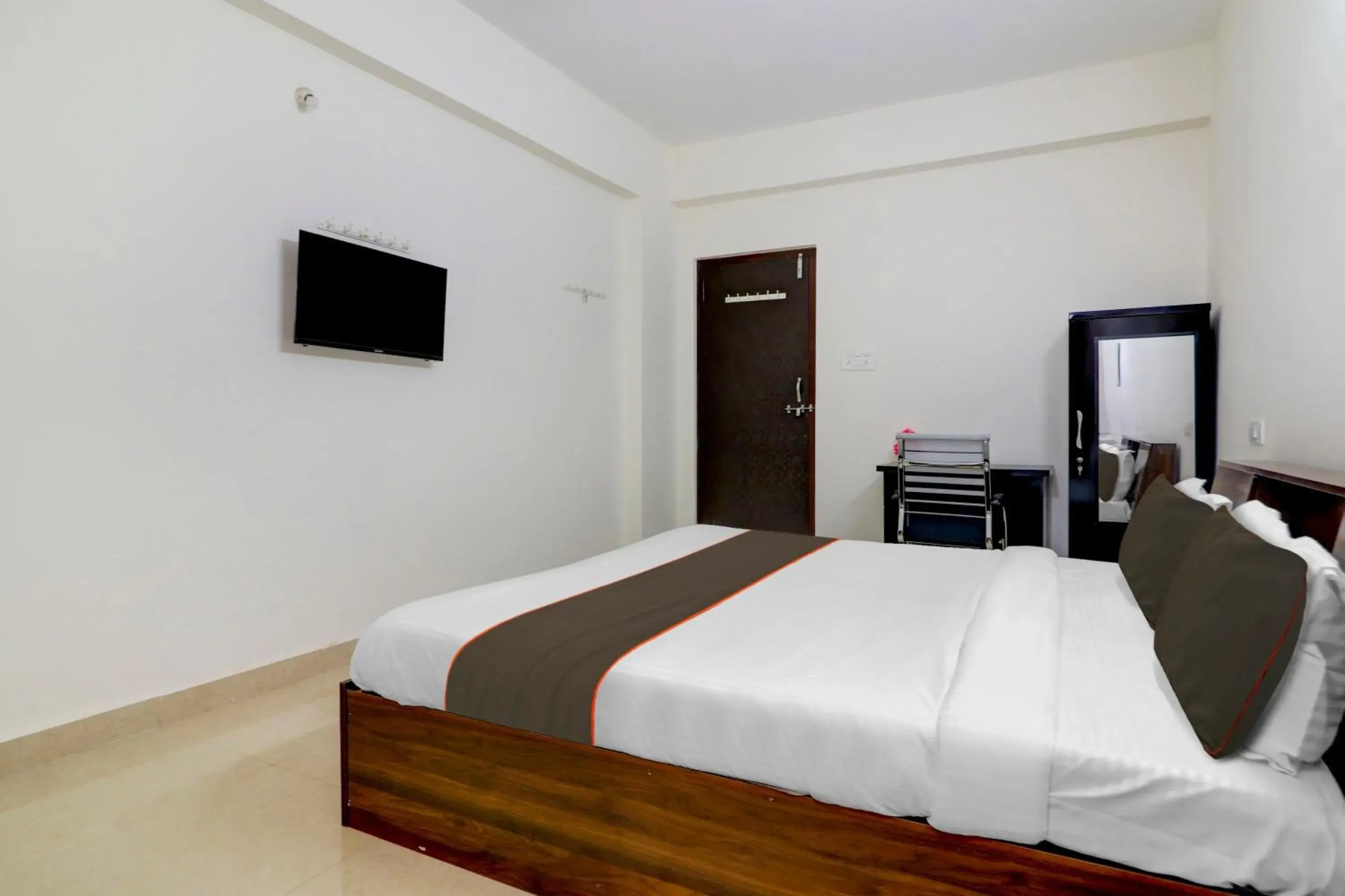 Bedroom, Bed in Capital O S V Residency Nalagandla Bedroom, Bed in Capital O S V Residency Nalagandla