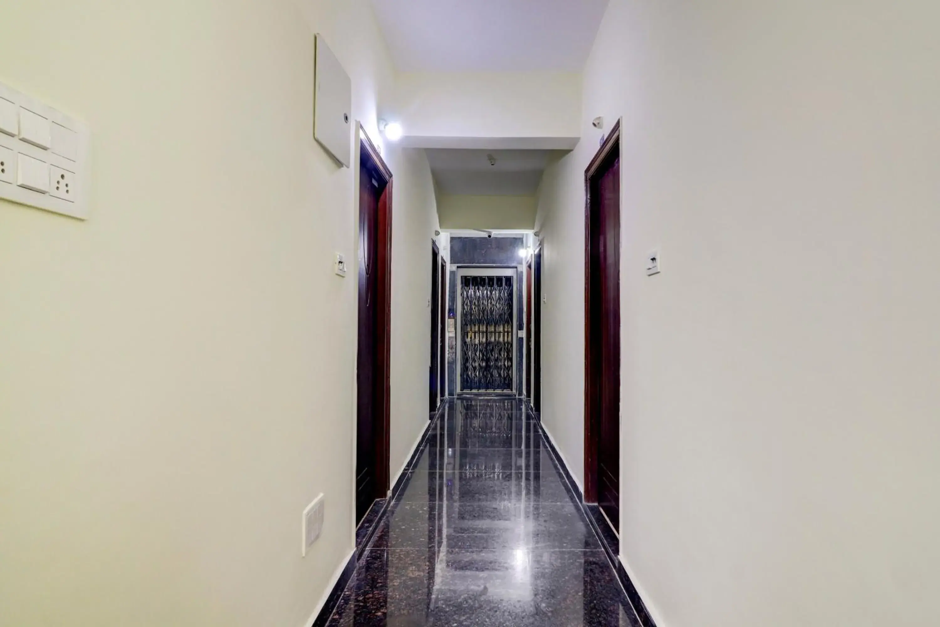 Lobby or reception in Capital O S V Residency Nalagandla Lobby or reception in Capital O S V Residency Nalagandla