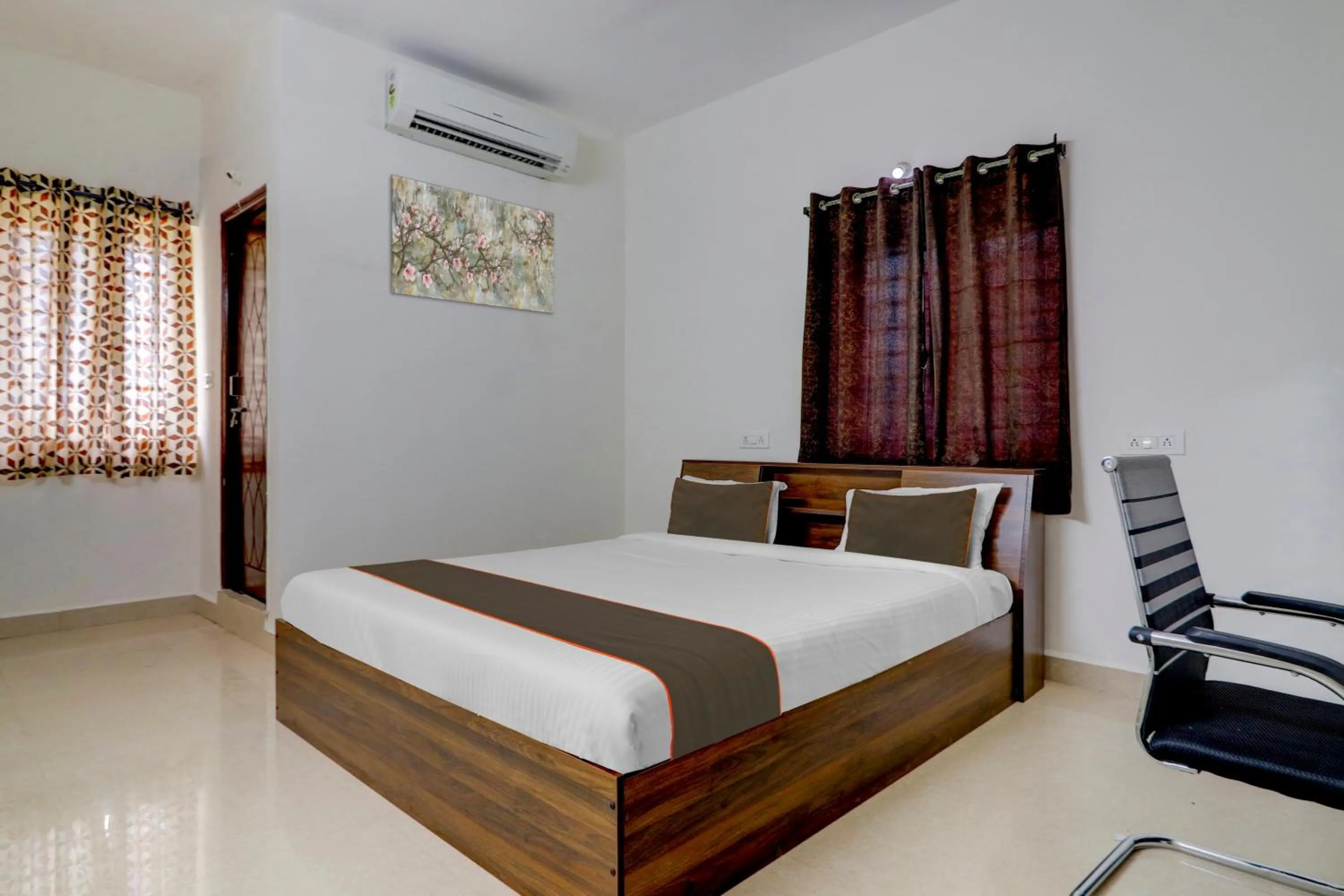 Bedroom, Bed in Capital O S V Residency Nalagandla