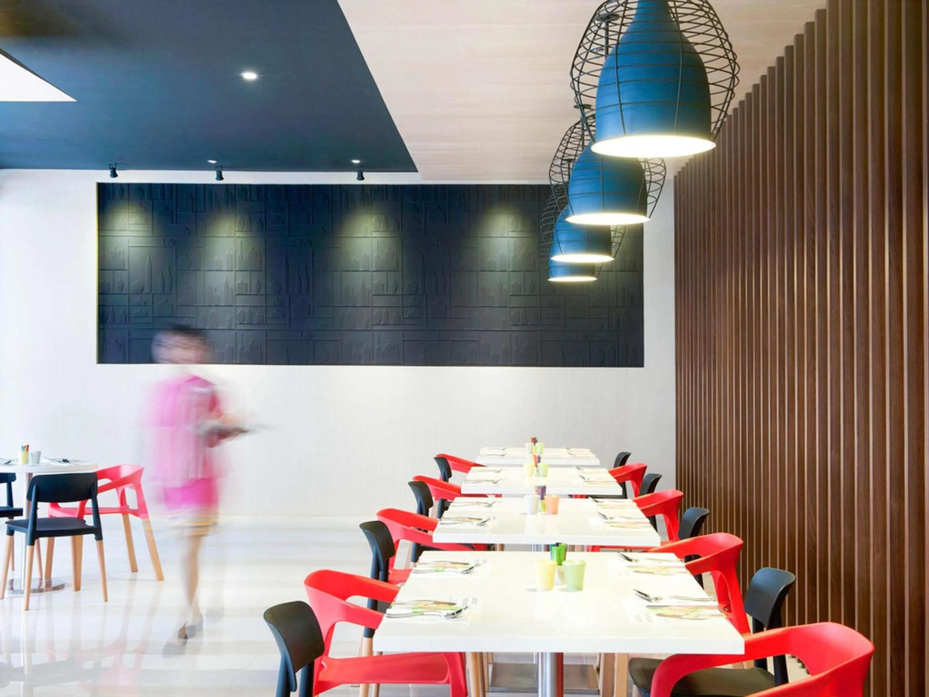 Restaurant/places to eat in Ibis Styles Jakarta Airport