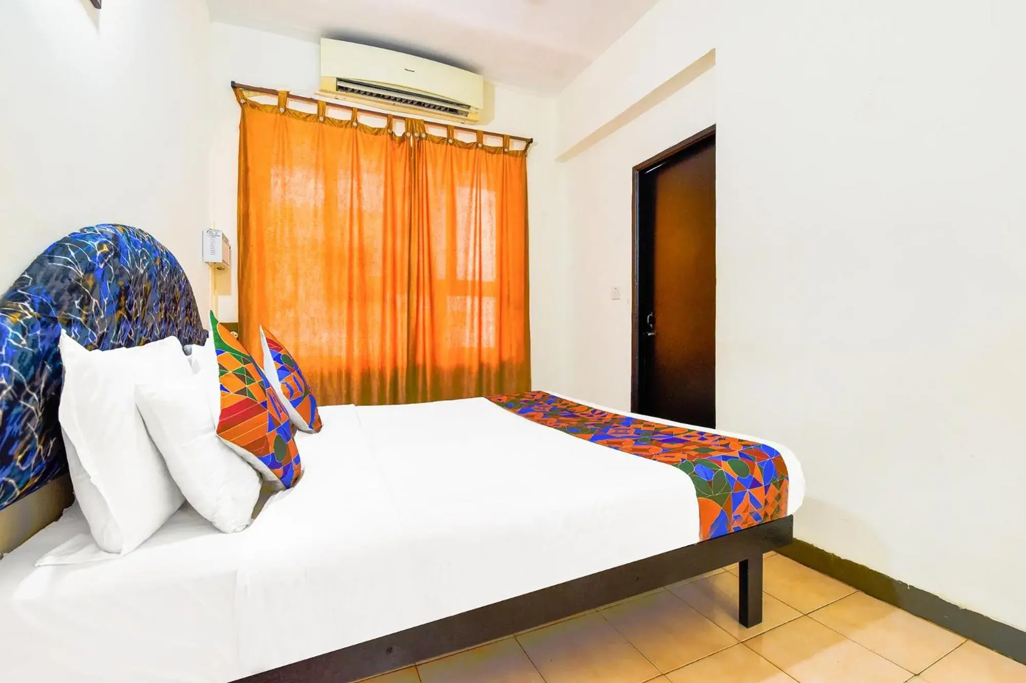 Bed in FabExpress Alor Resort Bed in FabExpress Alor Resort