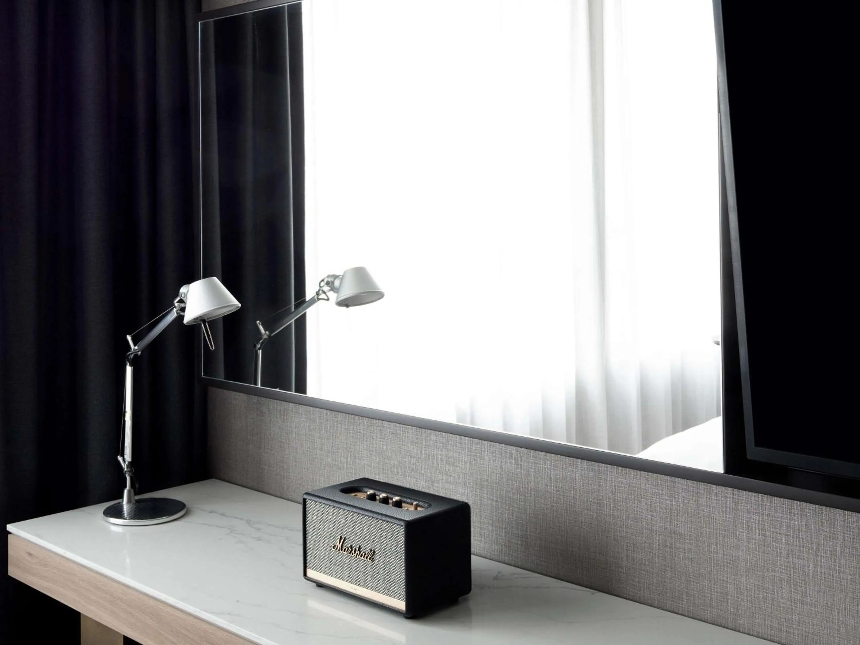 Bedroom in Mondrian Mexico City Condesa