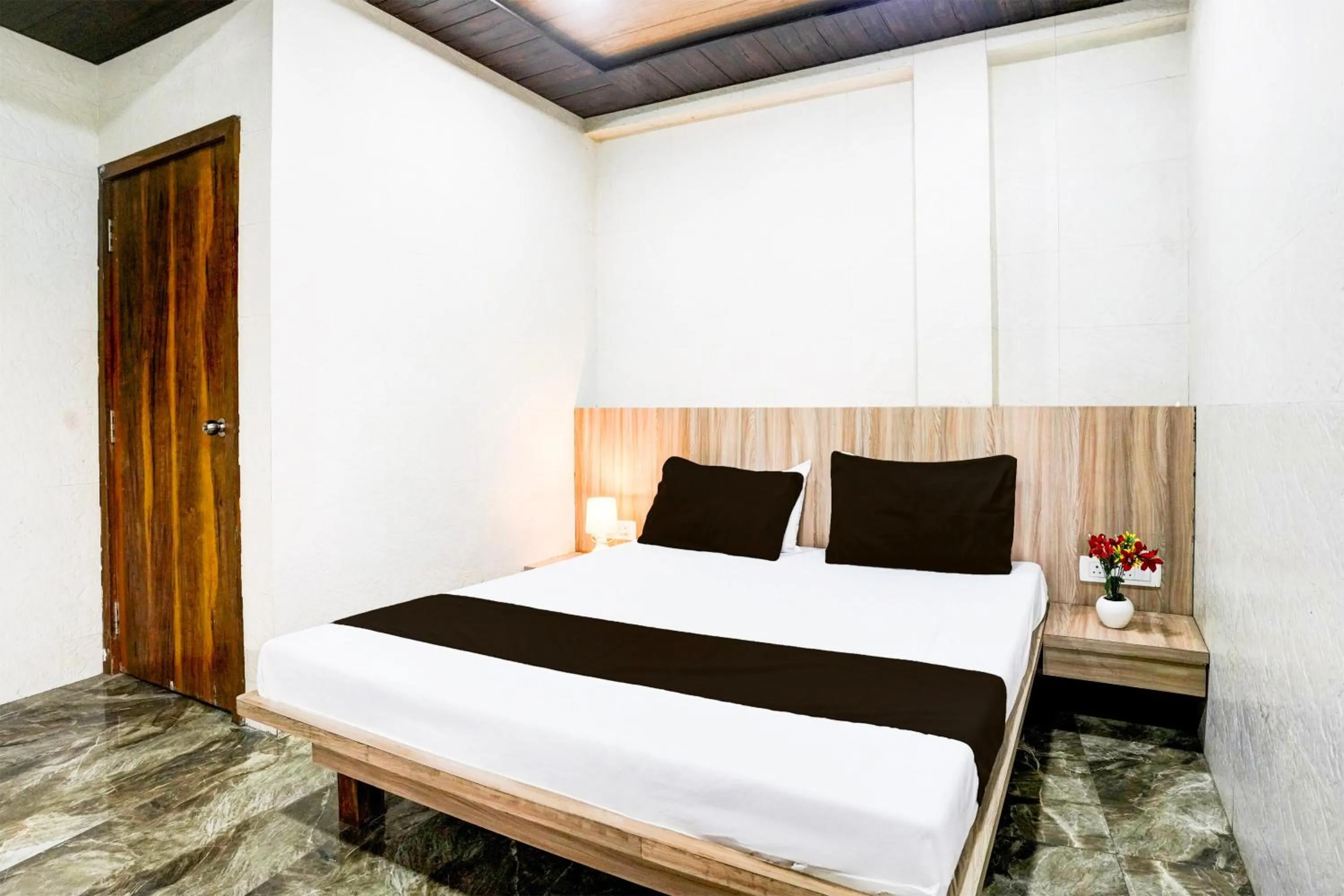 Bedroom, Bed in Super Hotel O Dombivali Formerly PK Lodging