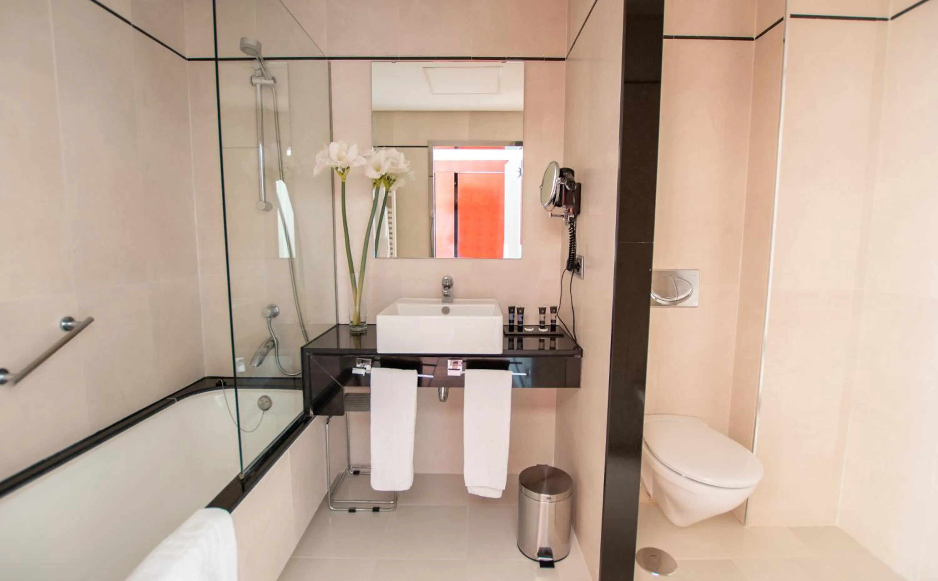 Bathroom in Hotel Andalucía Center