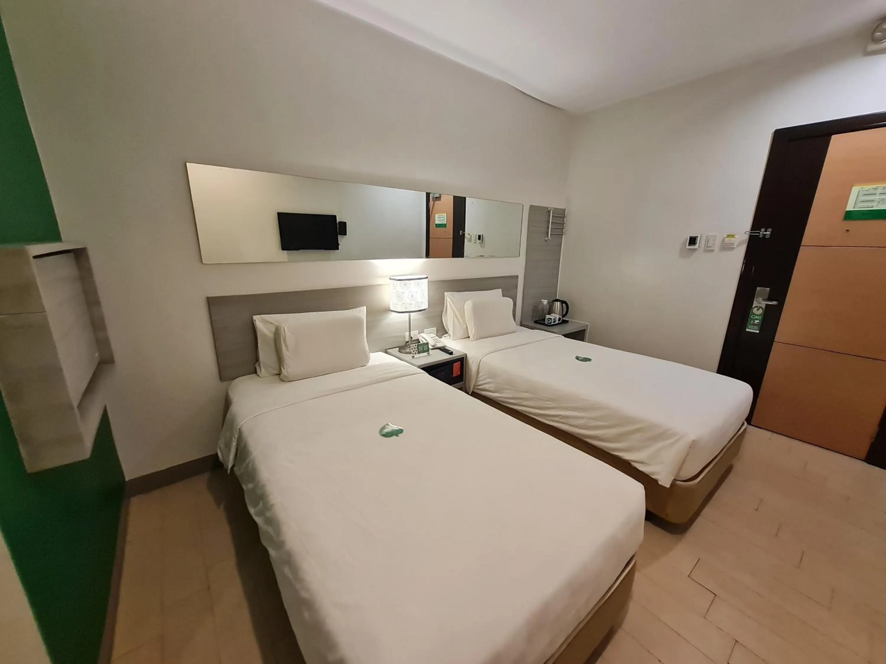 Bedroom, Bed in Go Hotels Otis - Manila