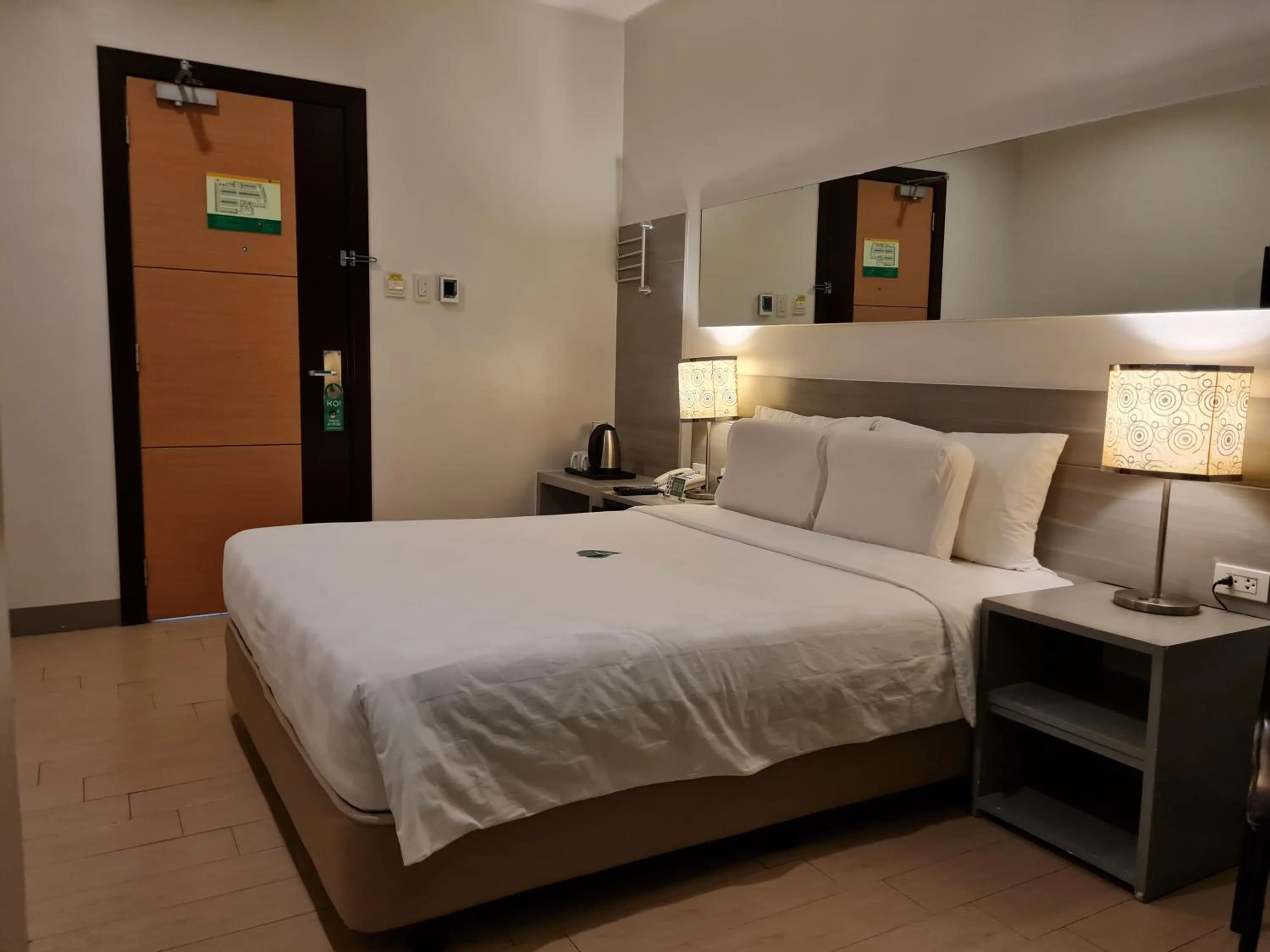 Bedroom, Bed in Go Hotels Otis - Manila