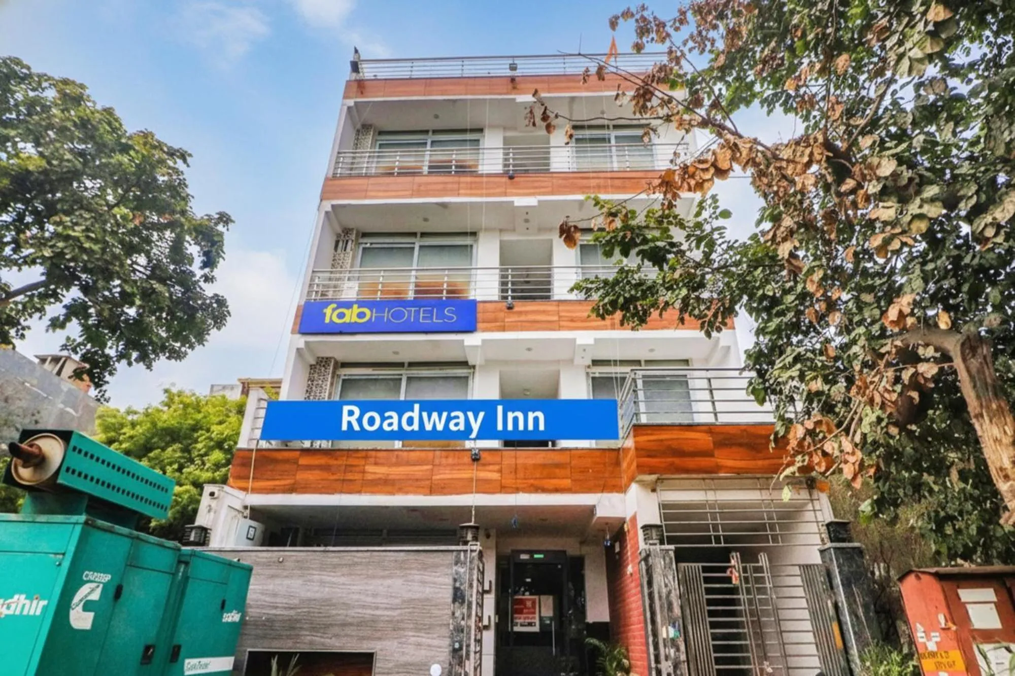 Property building in Via Roadway Inn